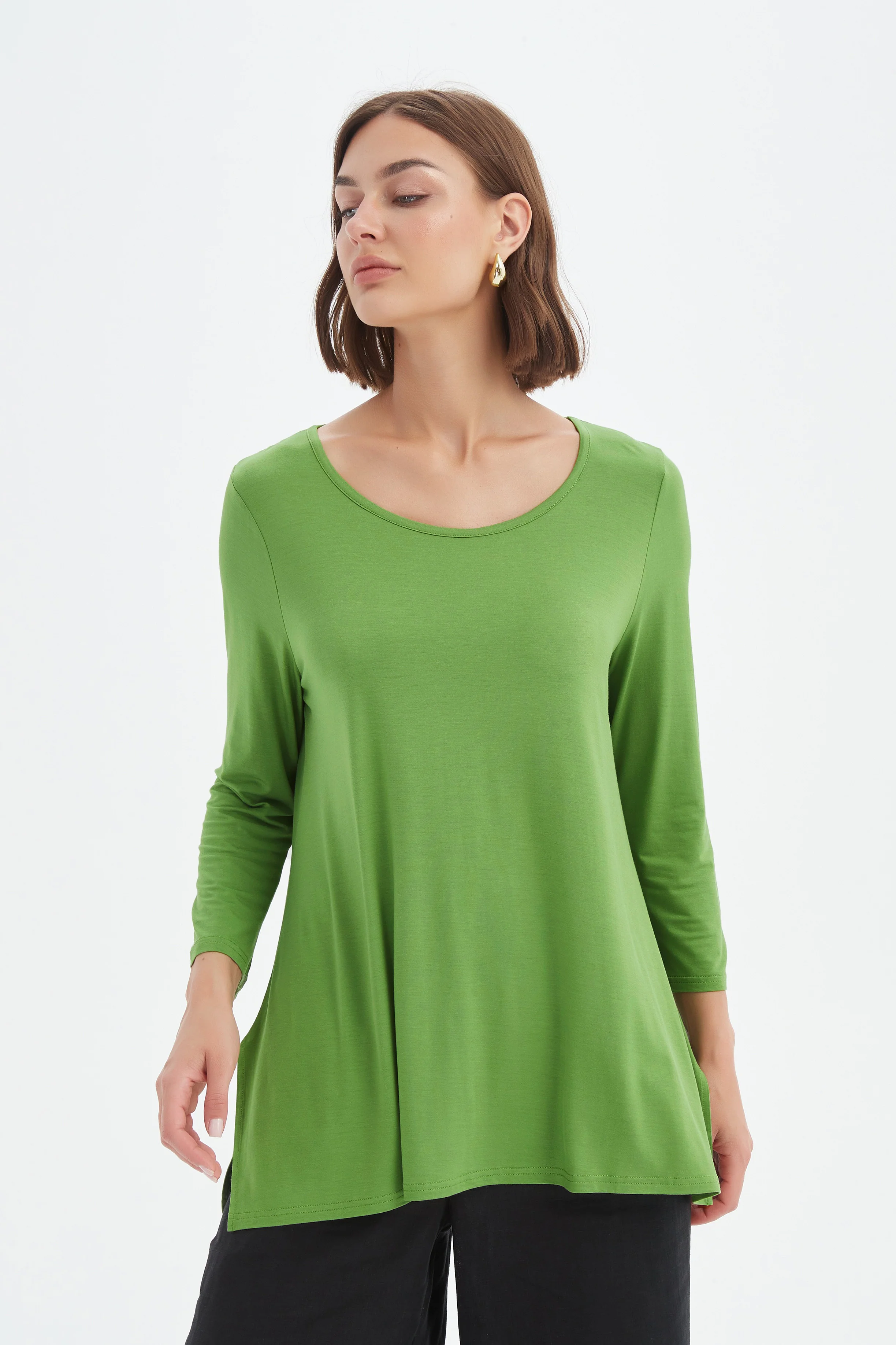 3/4 SLEEVE HANKY HEM TEE - Image 11