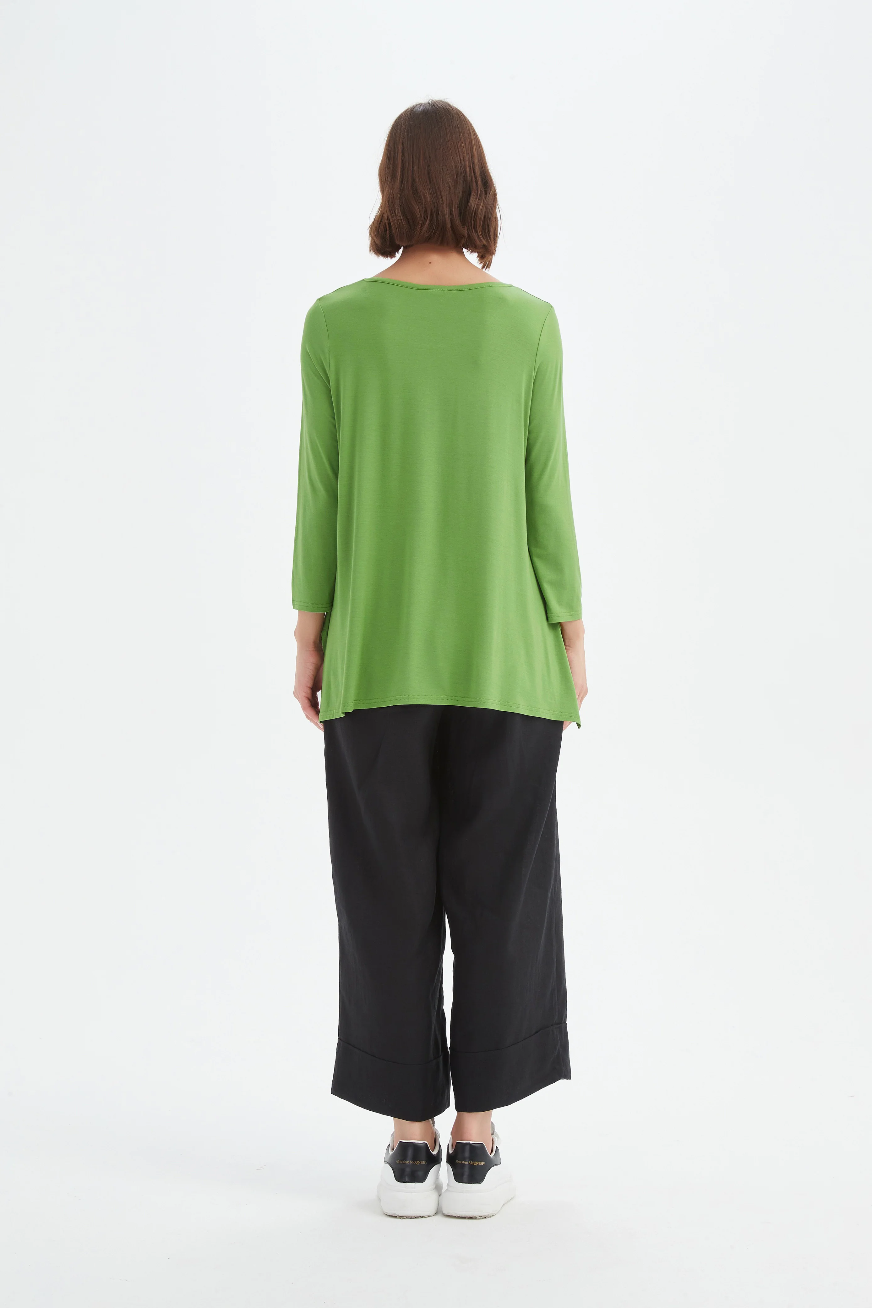 3/4 SLEEVE HANKY HEM TEE - Image 15