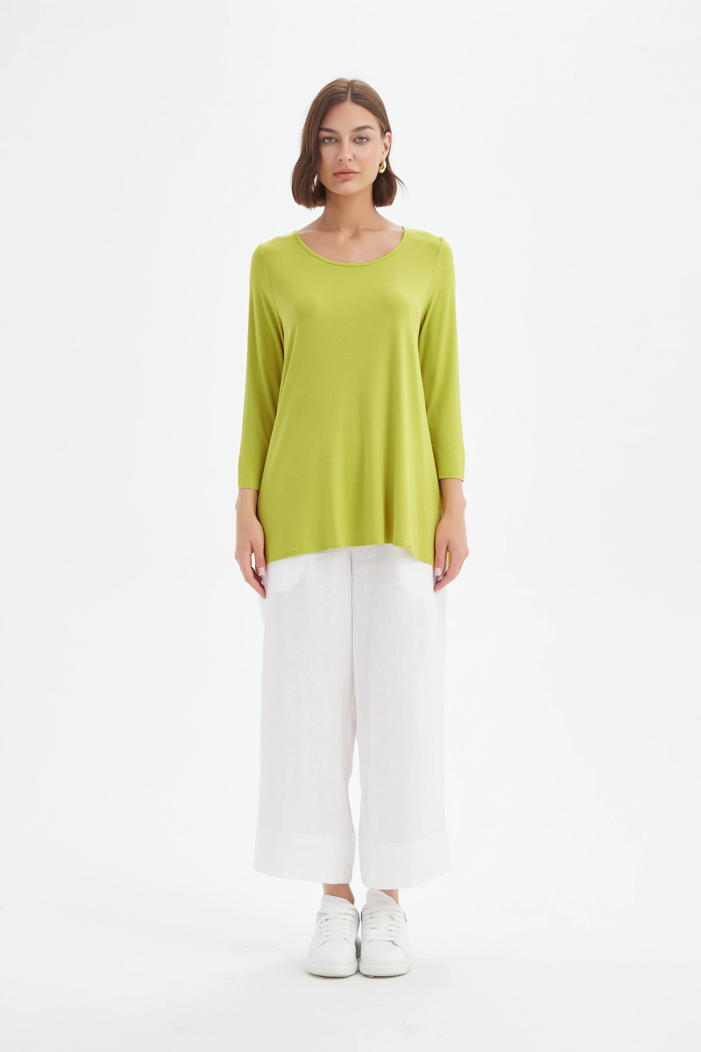 3/4 SLEEVE HANKY HEM TEE - Image 34