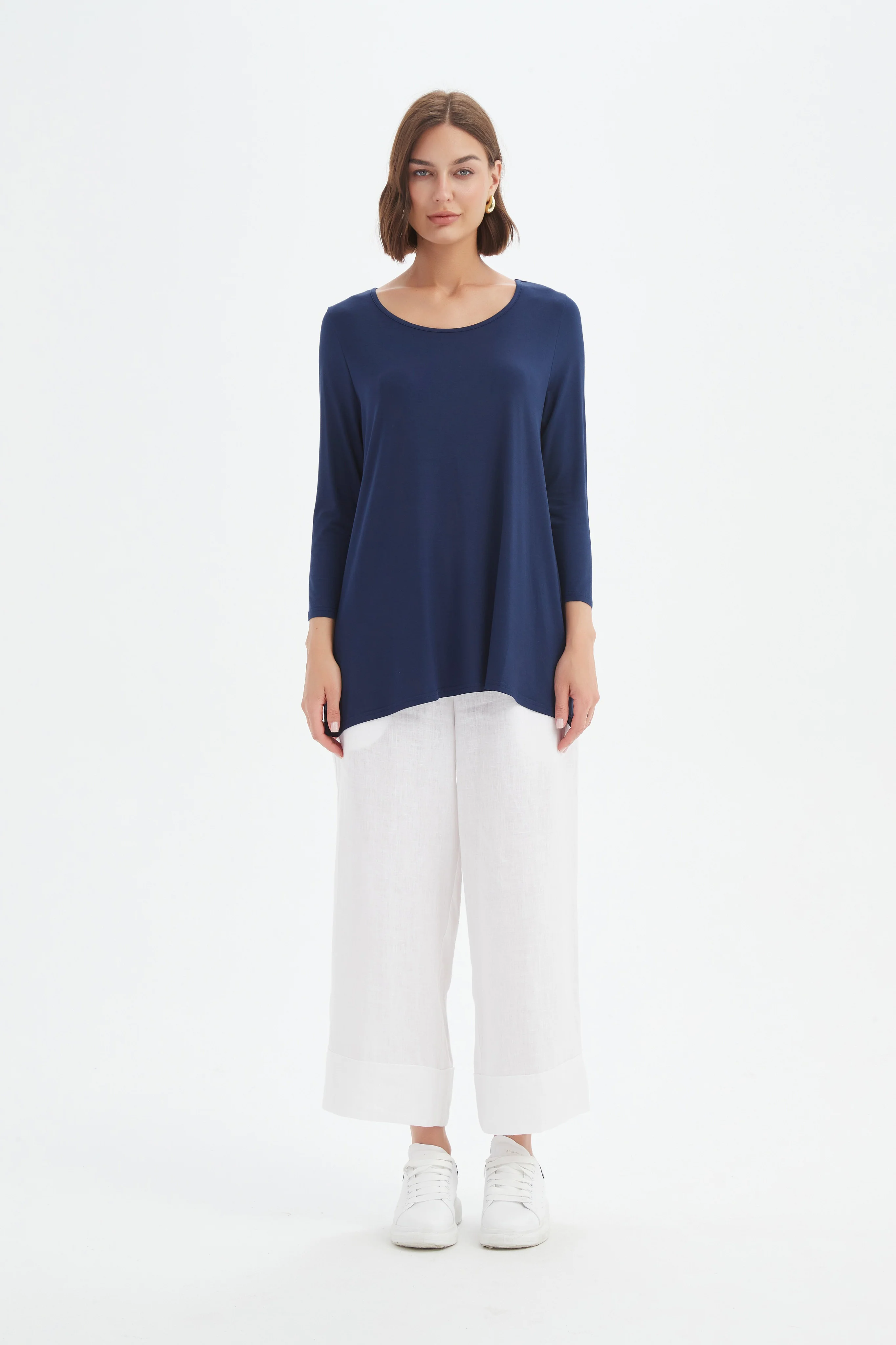 3/4 SLEEVE HANKY HEM TEE - Image 4