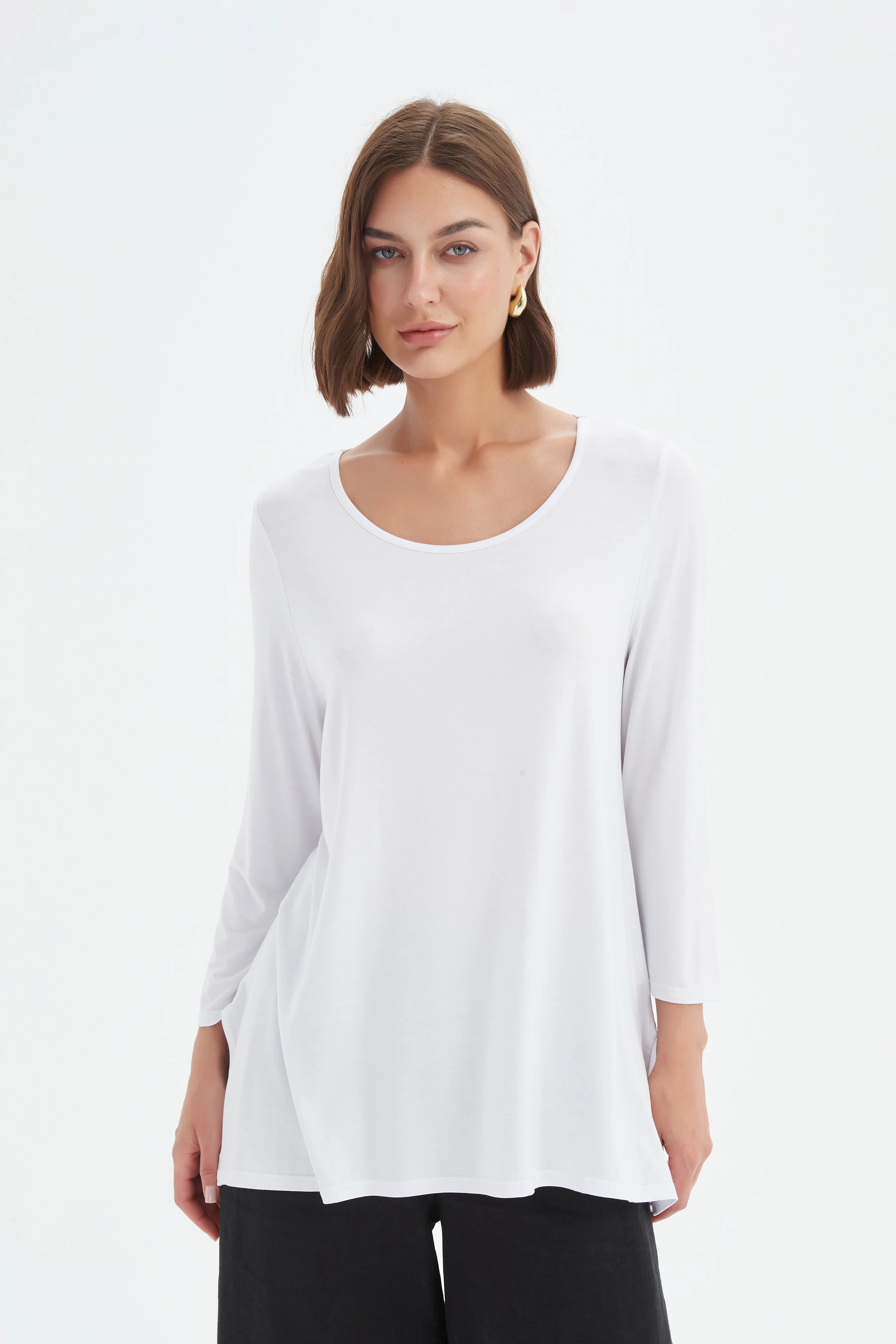 3/4 SLEEVE HANKY HEM TEE - Image 6