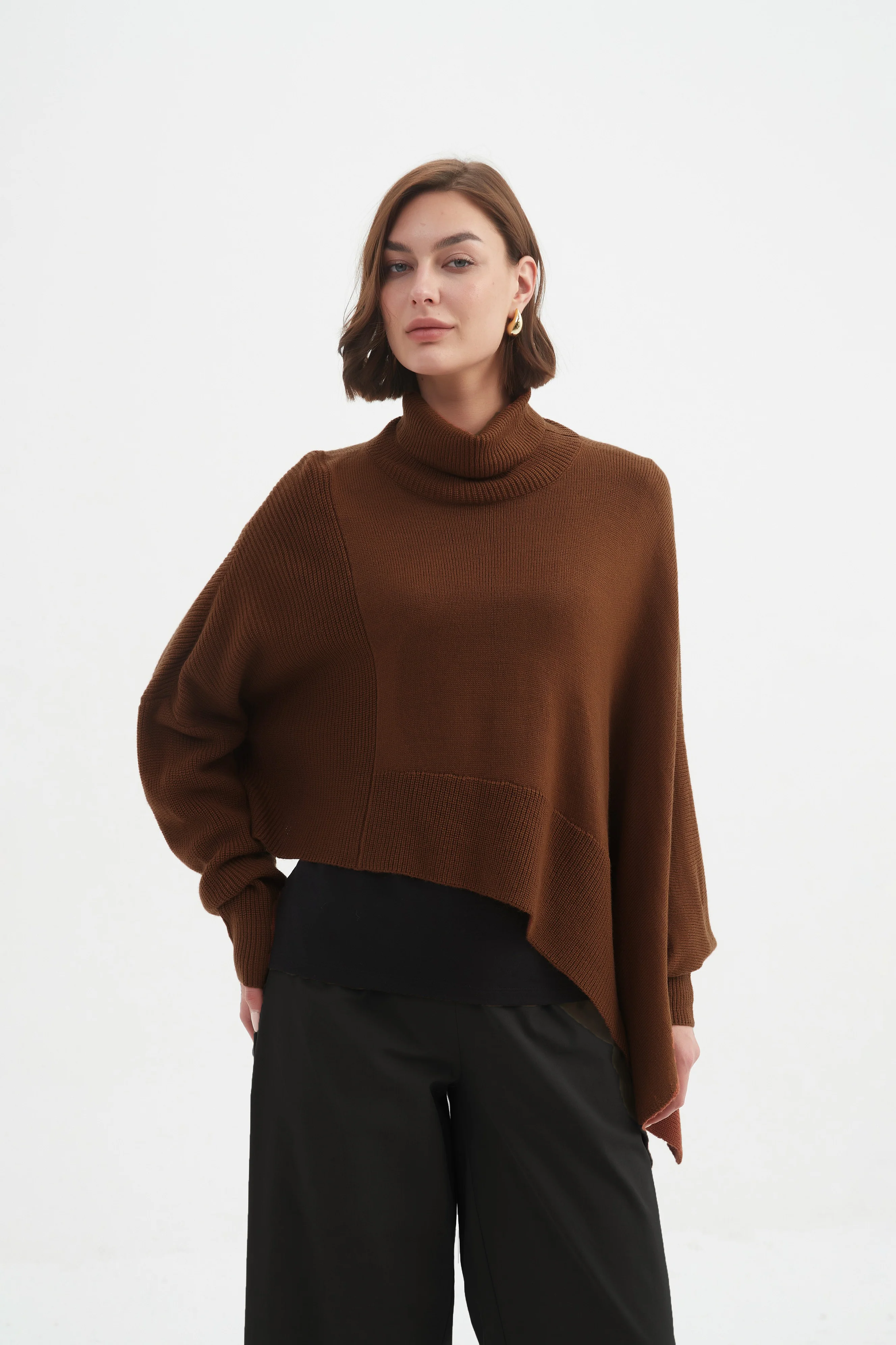ASYMMETRIC CROP KNIT - Image 8