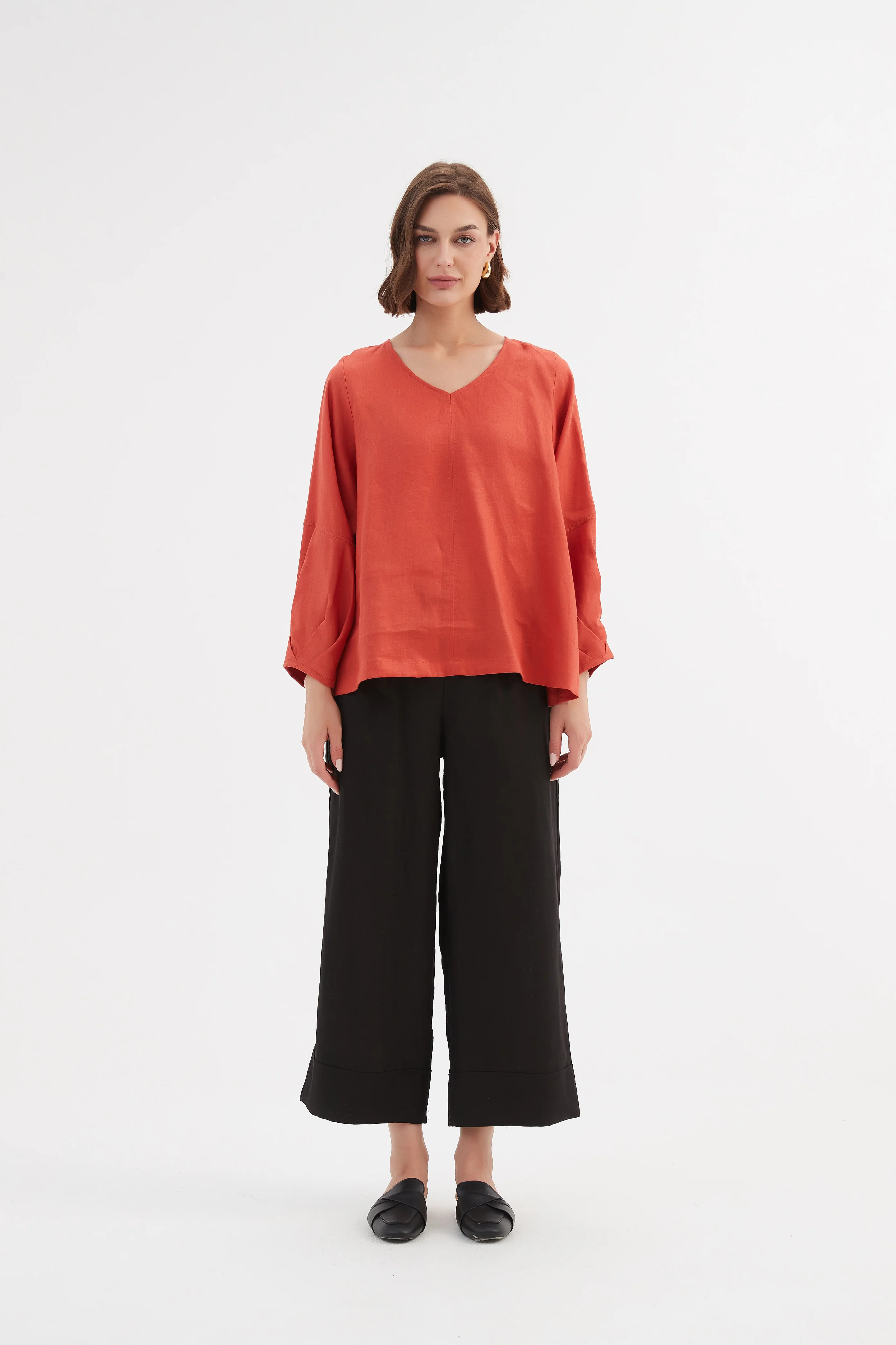BISHOP LONG SLEEVE LINEN TOP - Image 4
