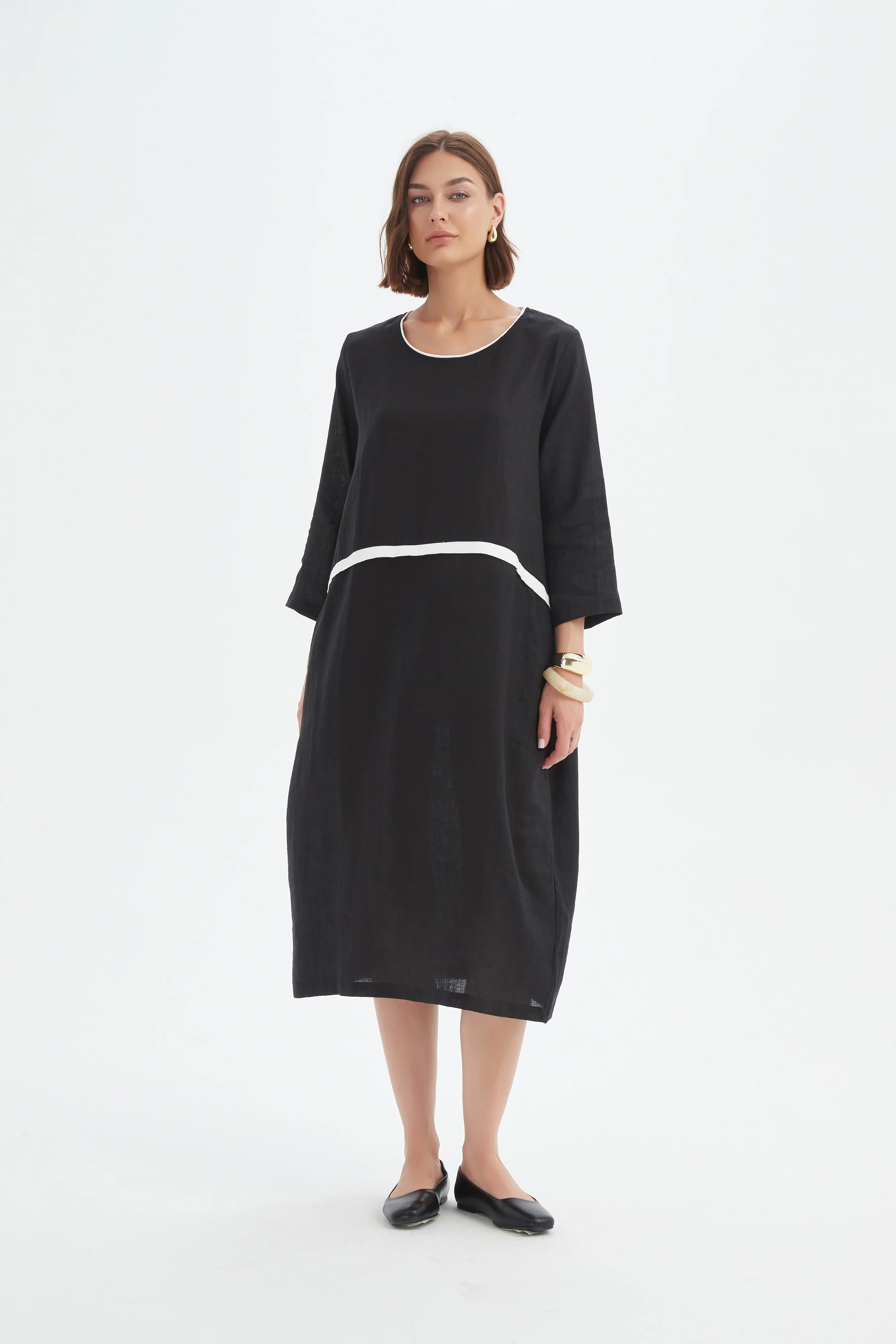 CONTRAST TRIM OVOID DRESS - Image 11