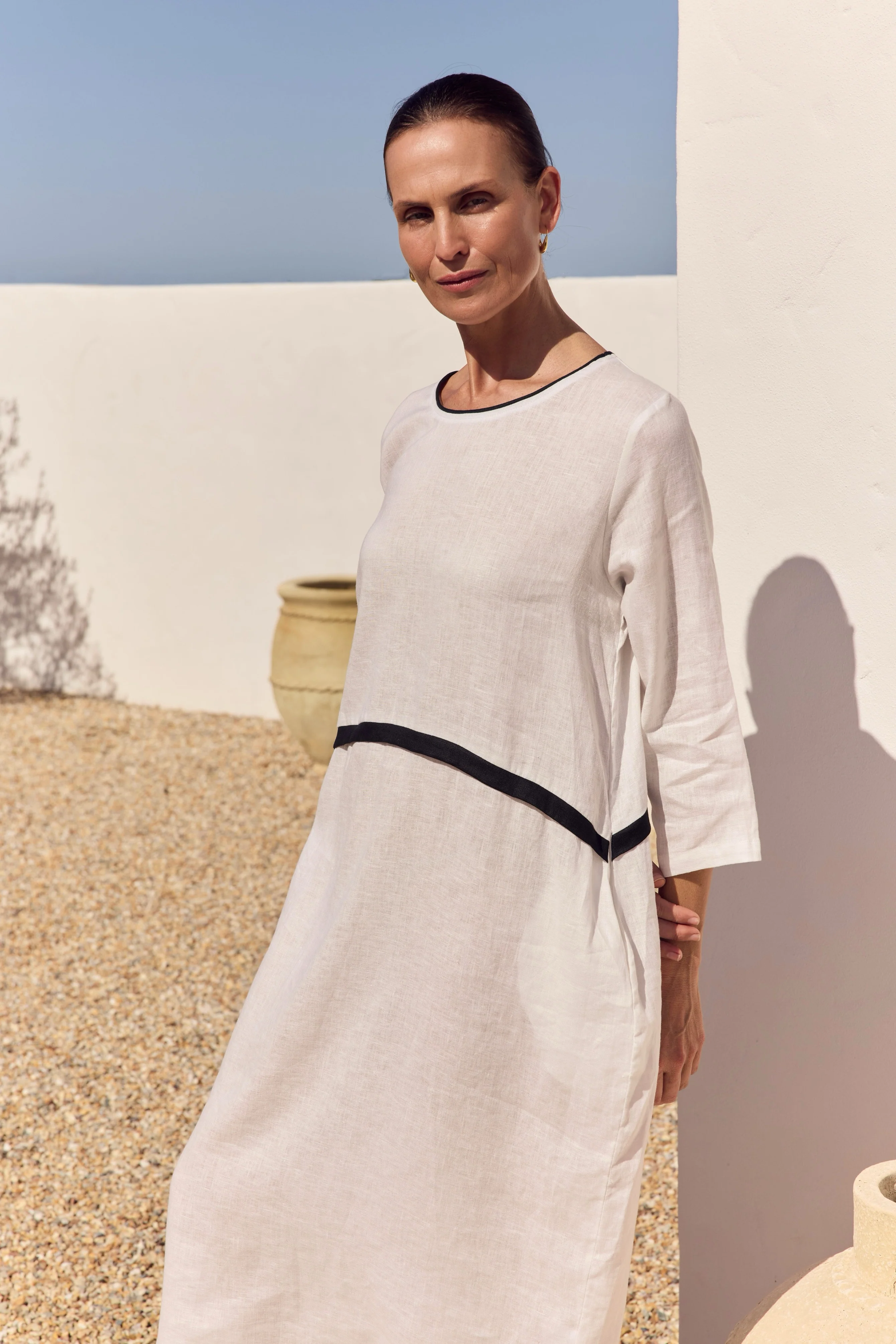 CONTRAST TRIM OVOID DRESS - Image 3