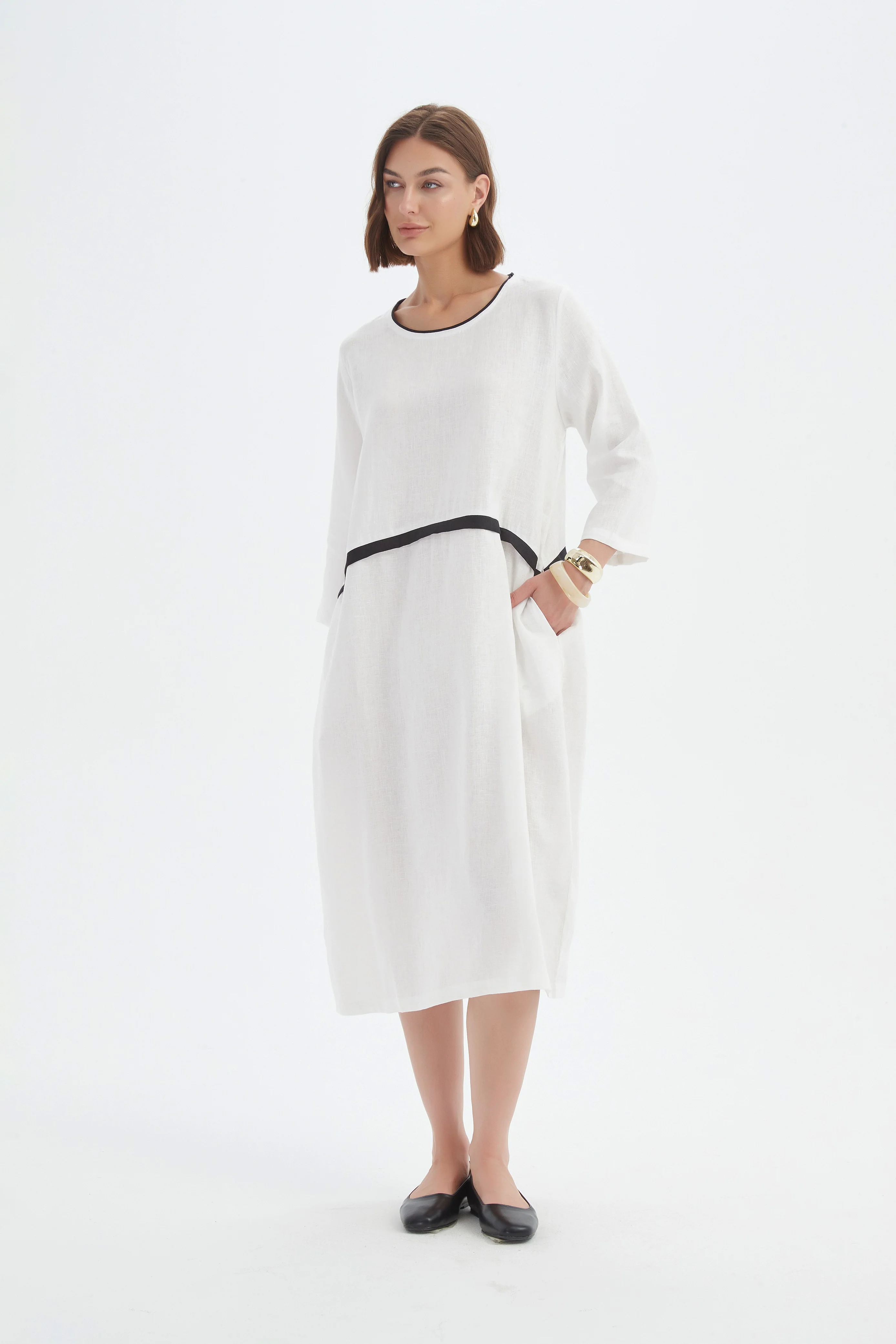 CONTRAST TRIM OVOID DRESS - Image 6