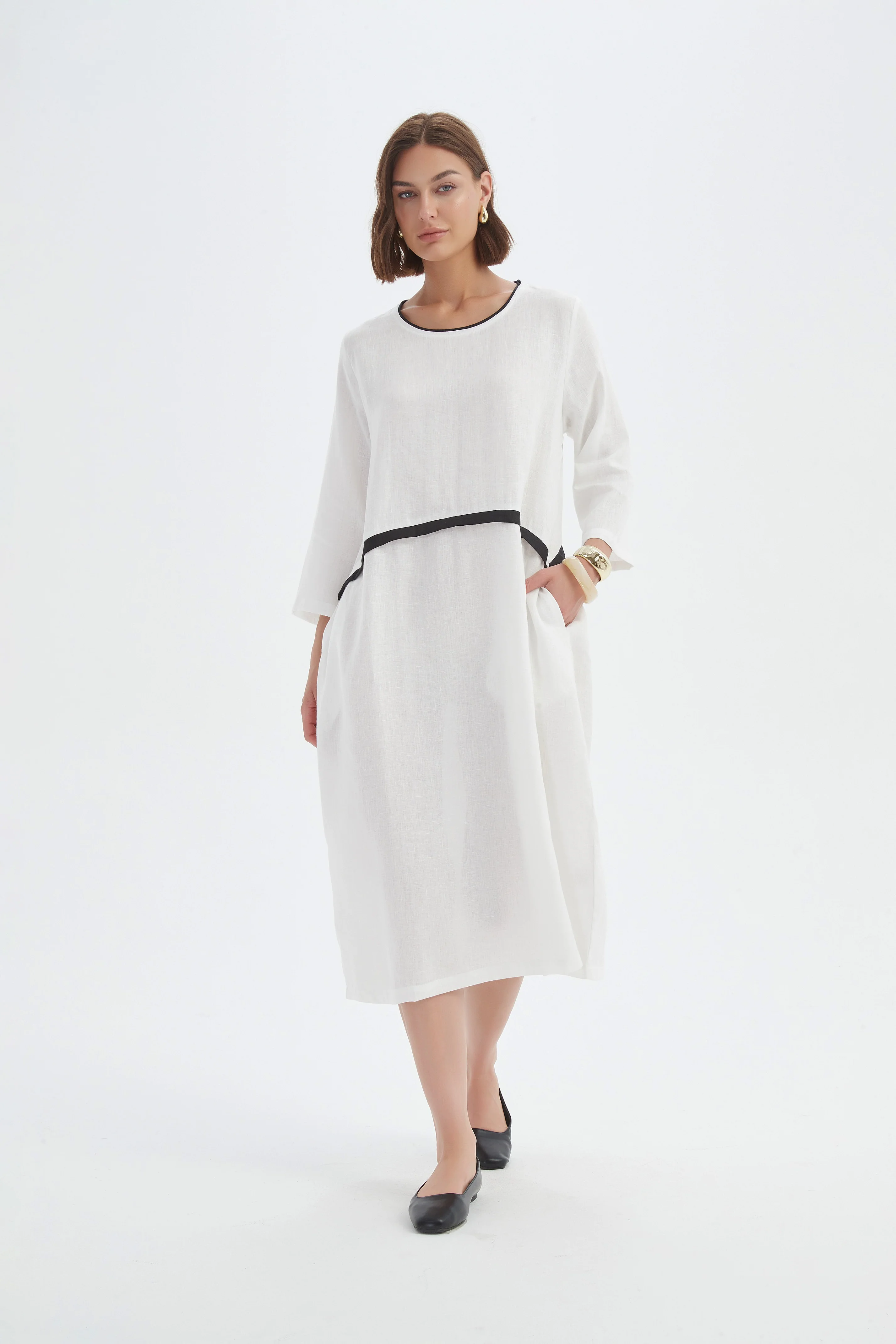 CONTRAST TRIM OVOID DRESS - Image 7