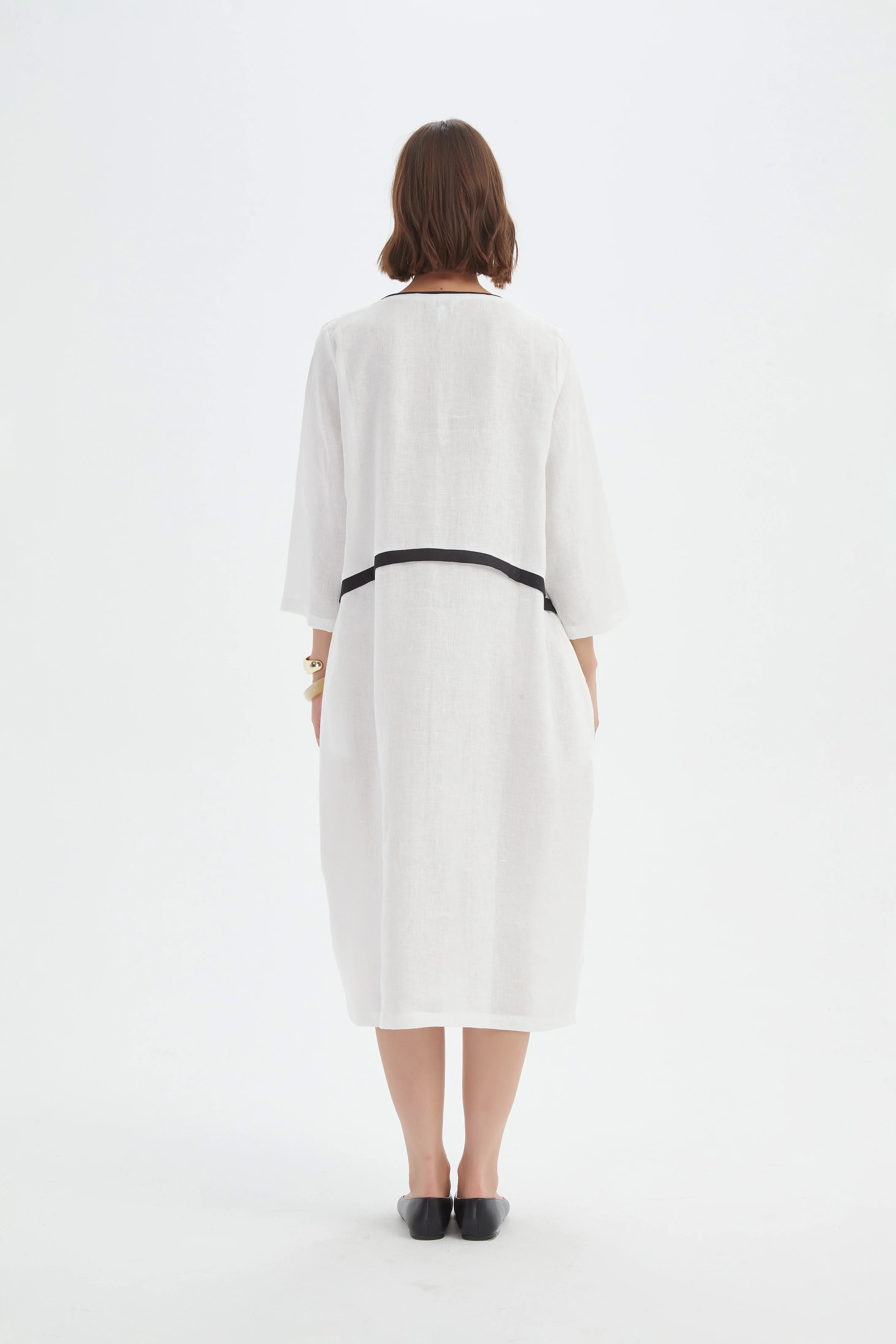 CONTRAST TRIM OVOID DRESS - Image 9