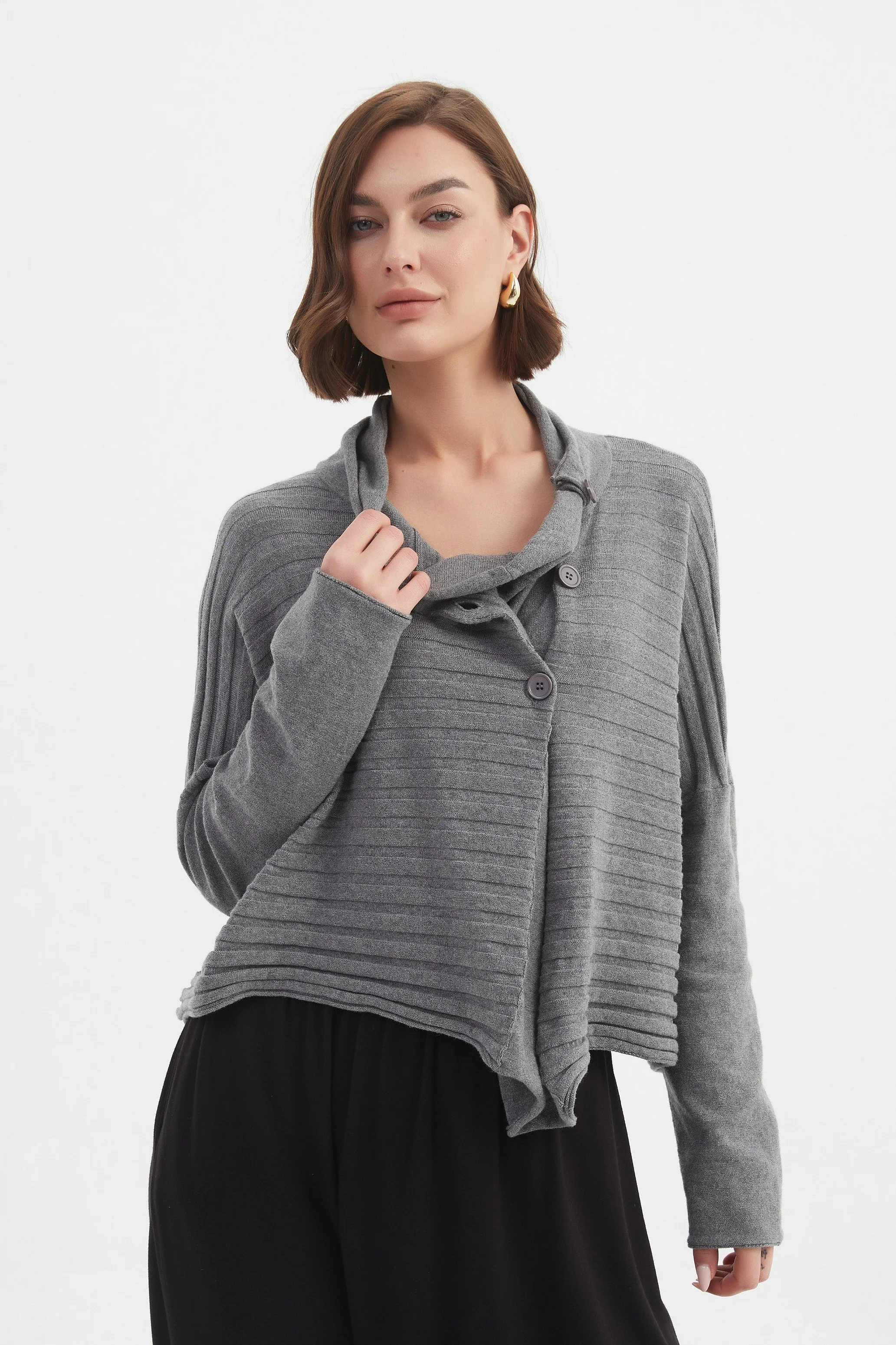 COWL NECK BUTTON KNIT - Image 23