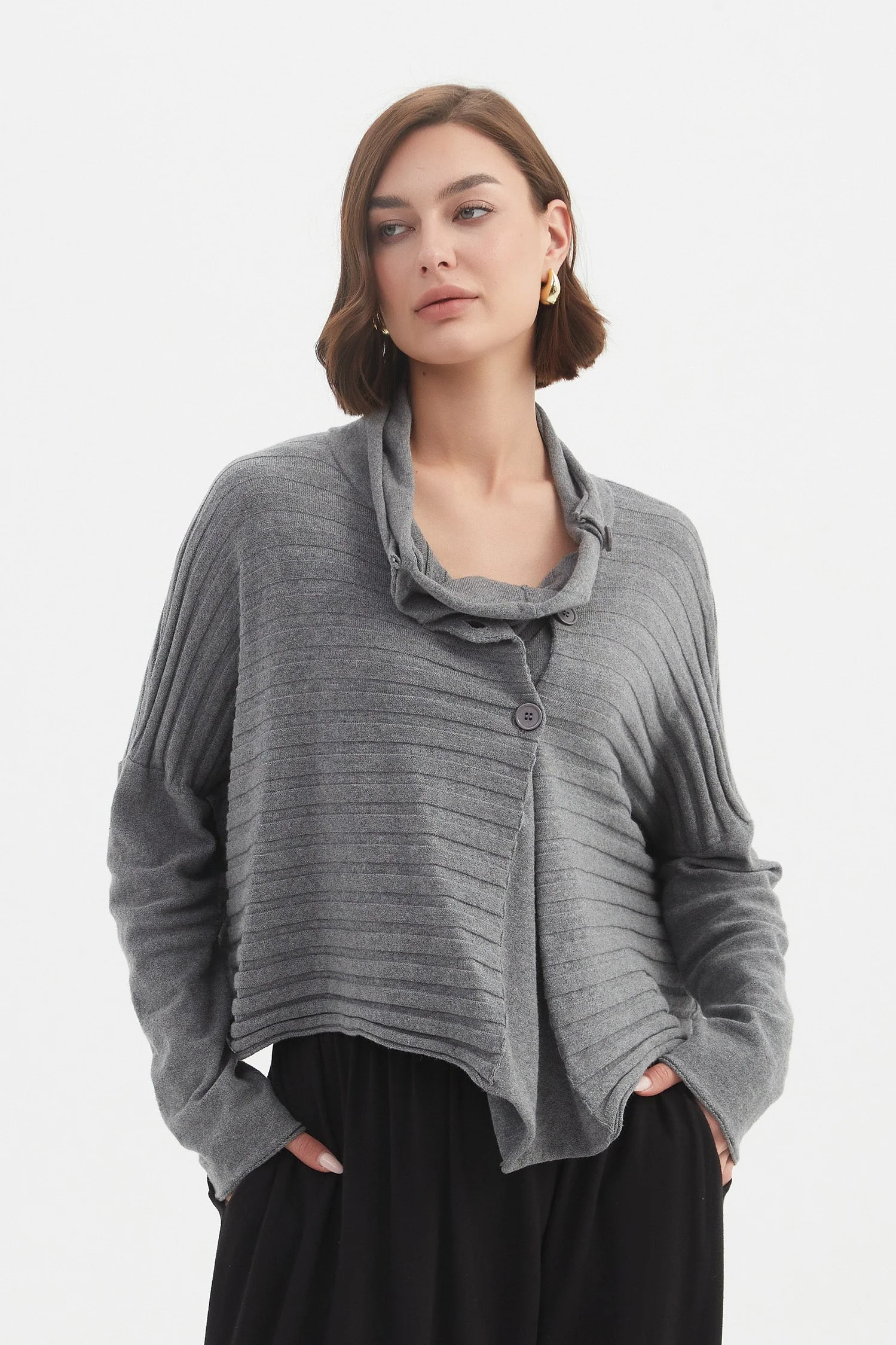 COWL NECK BUTTON KNIT - Image 24