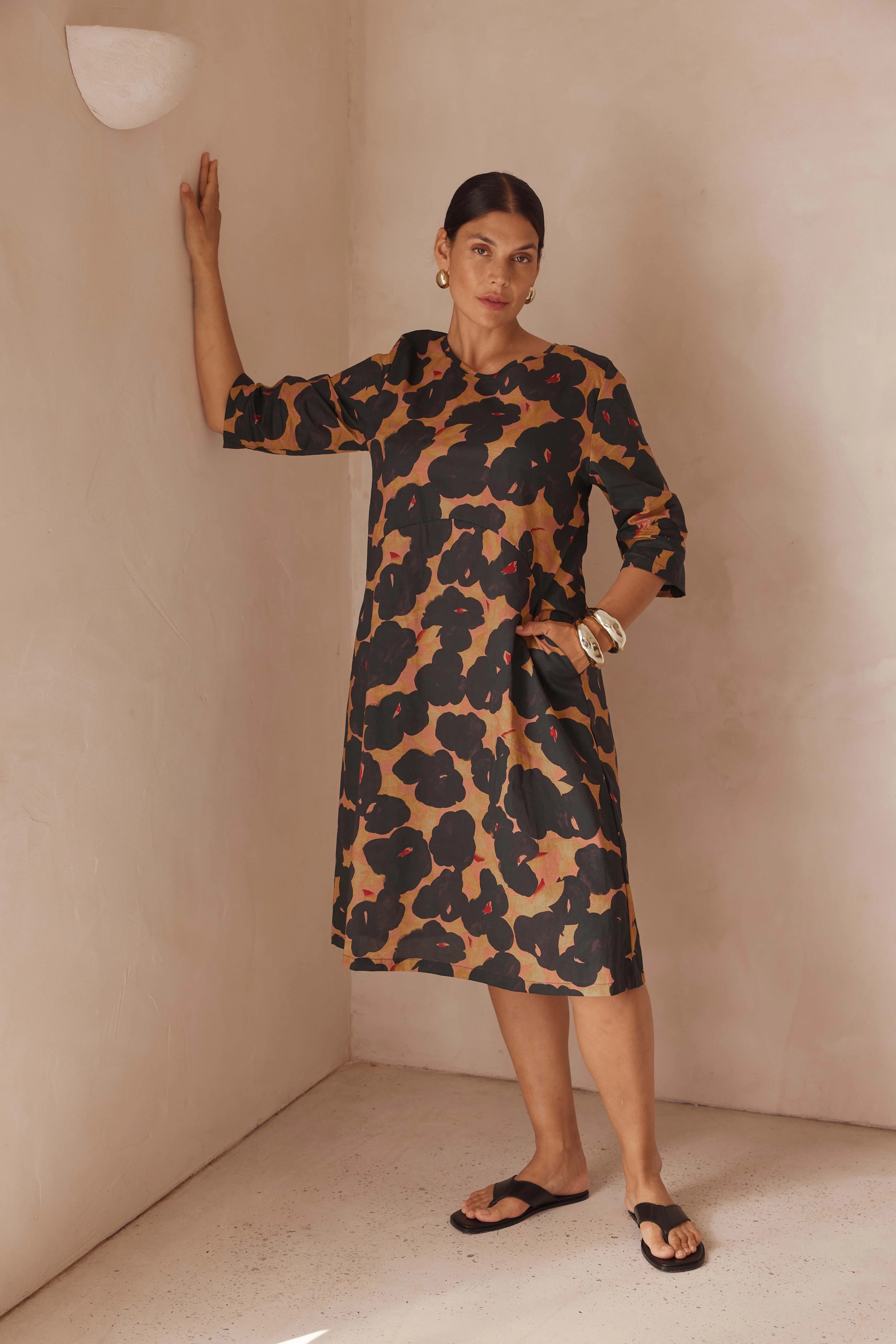 CURVE SEAM POPLIN DRESS - Image 18