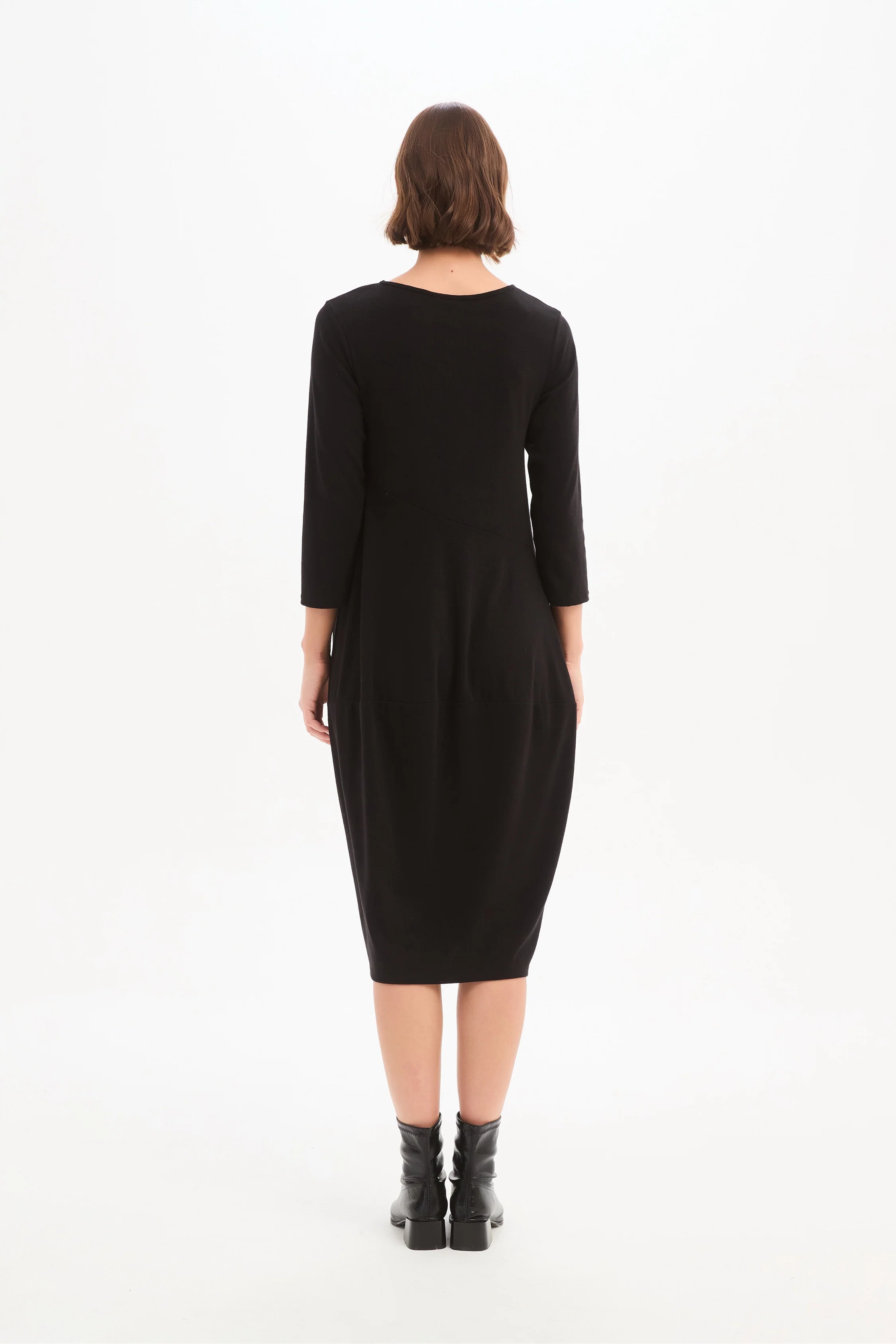 DIAGONAL SEAM KNIT DRESS - Image 10