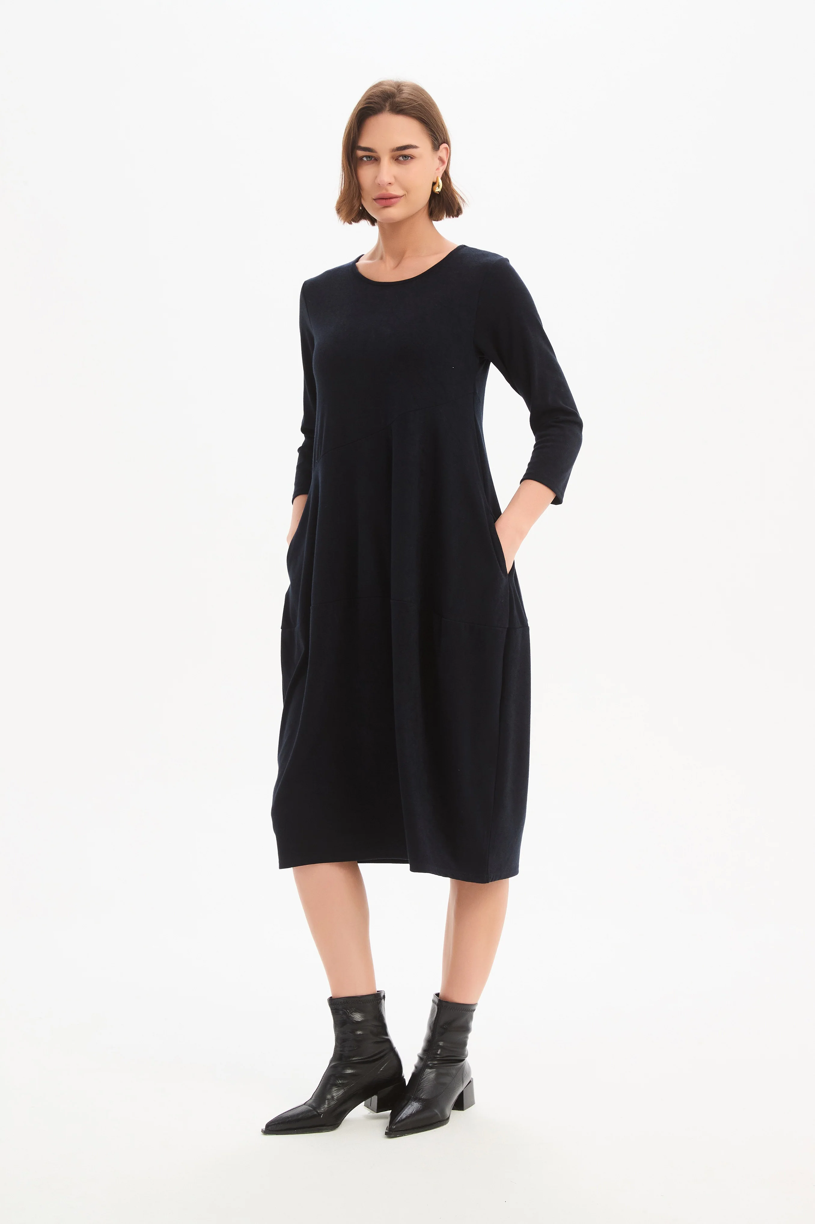 DIAGONAL SEAM KNIT DRESS - Image 12