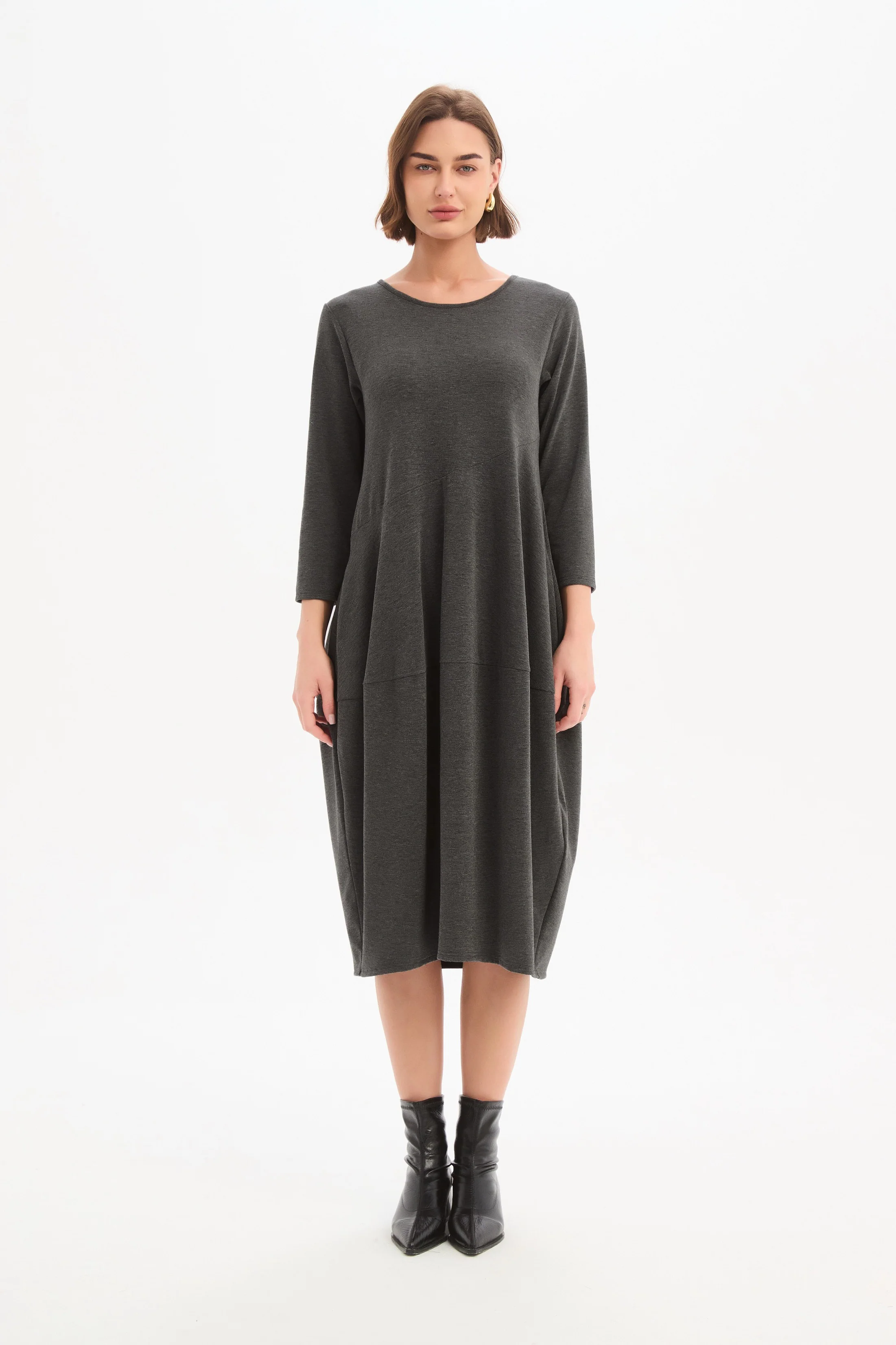DIAGONAL SEAM KNIT DRESS - Image 19