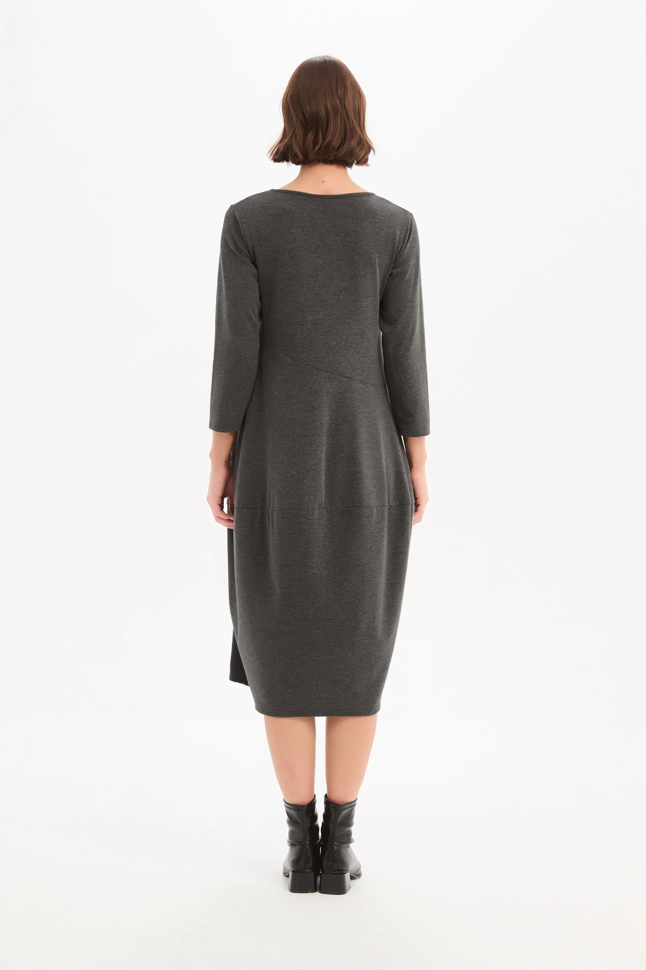 DIAGONAL SEAM KNIT DRESS - Image 20