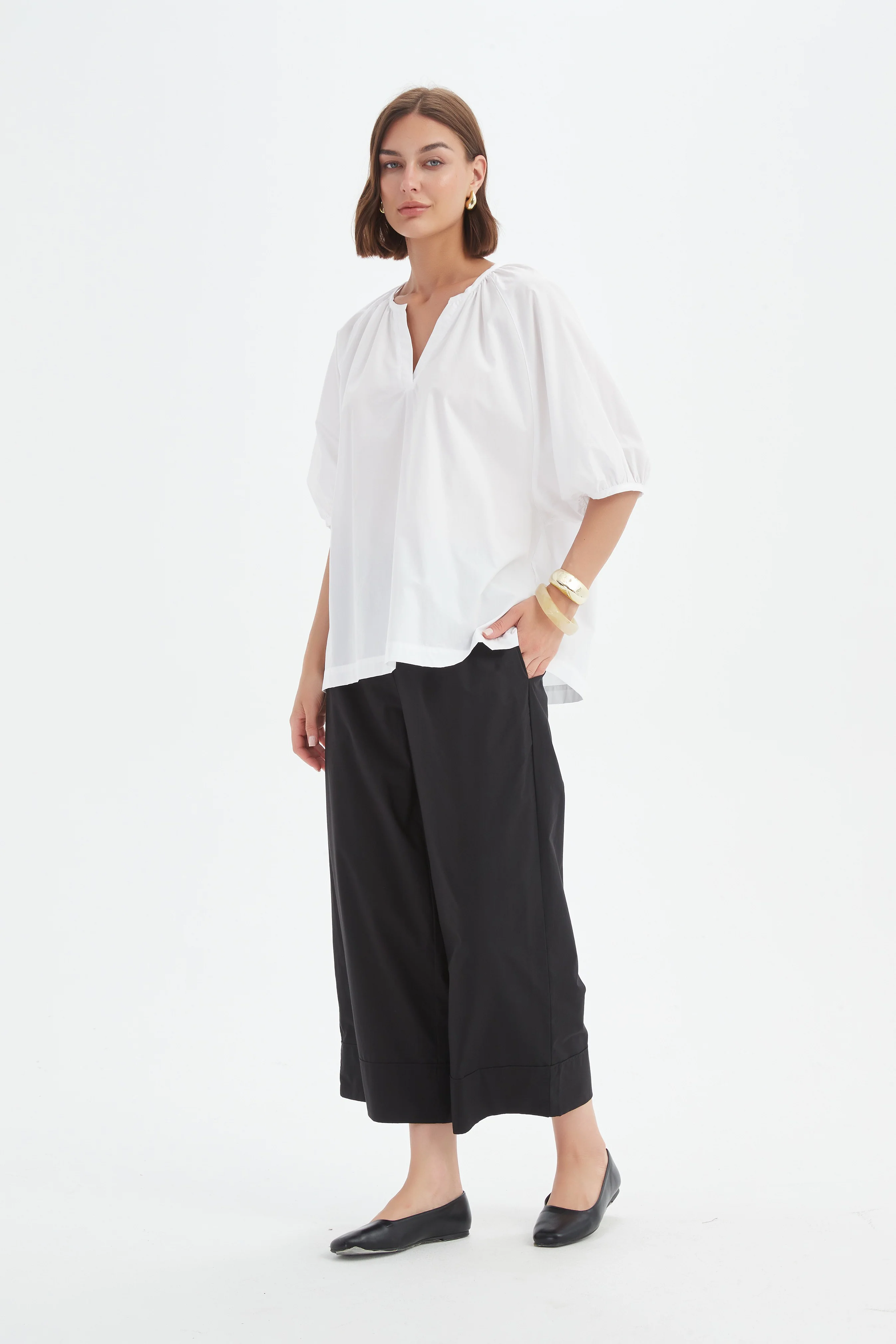 GATHERED NOTCH NECK TOP - Image 19