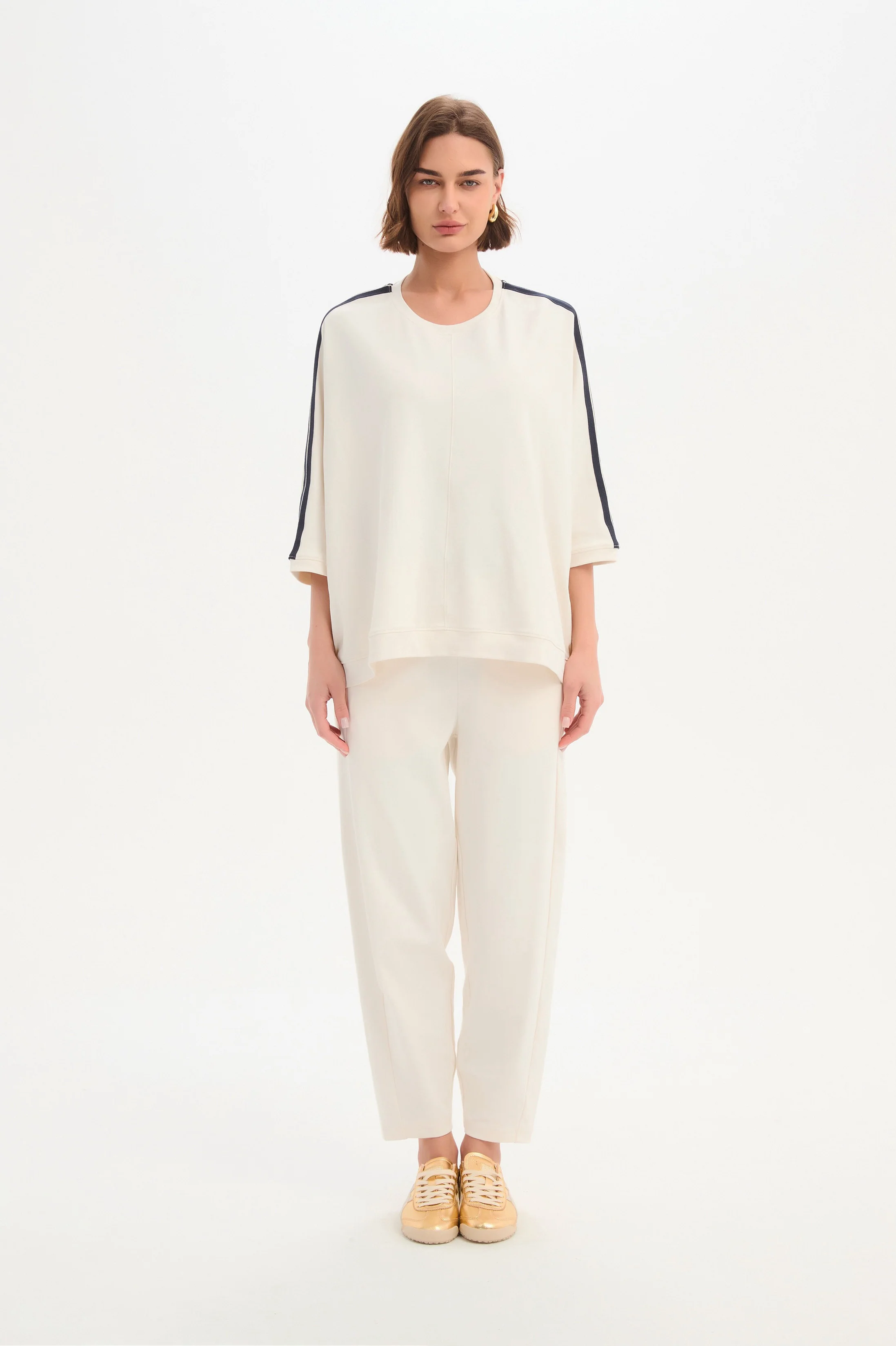 OVERSIZED 3/4 STRIPE SLEEVE TEE - Image 13