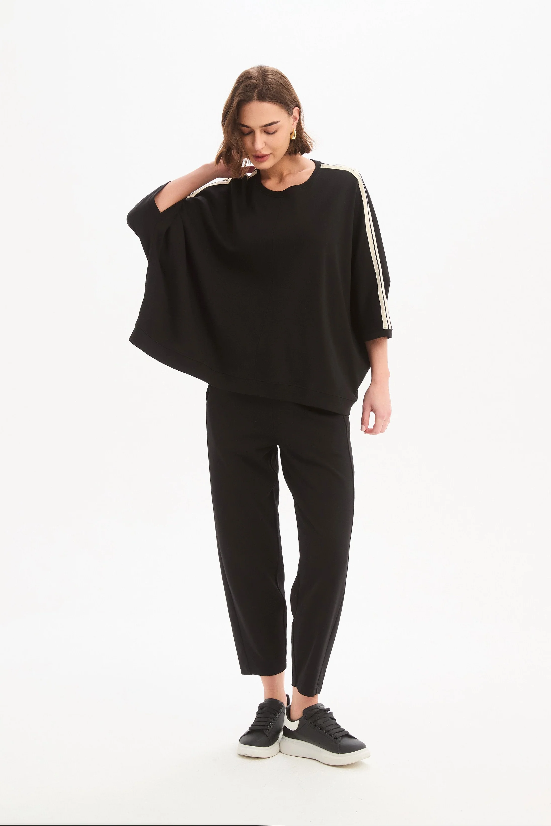 OVERSIZED 3/4 STRIPE SLEEVE TEE - Image 17