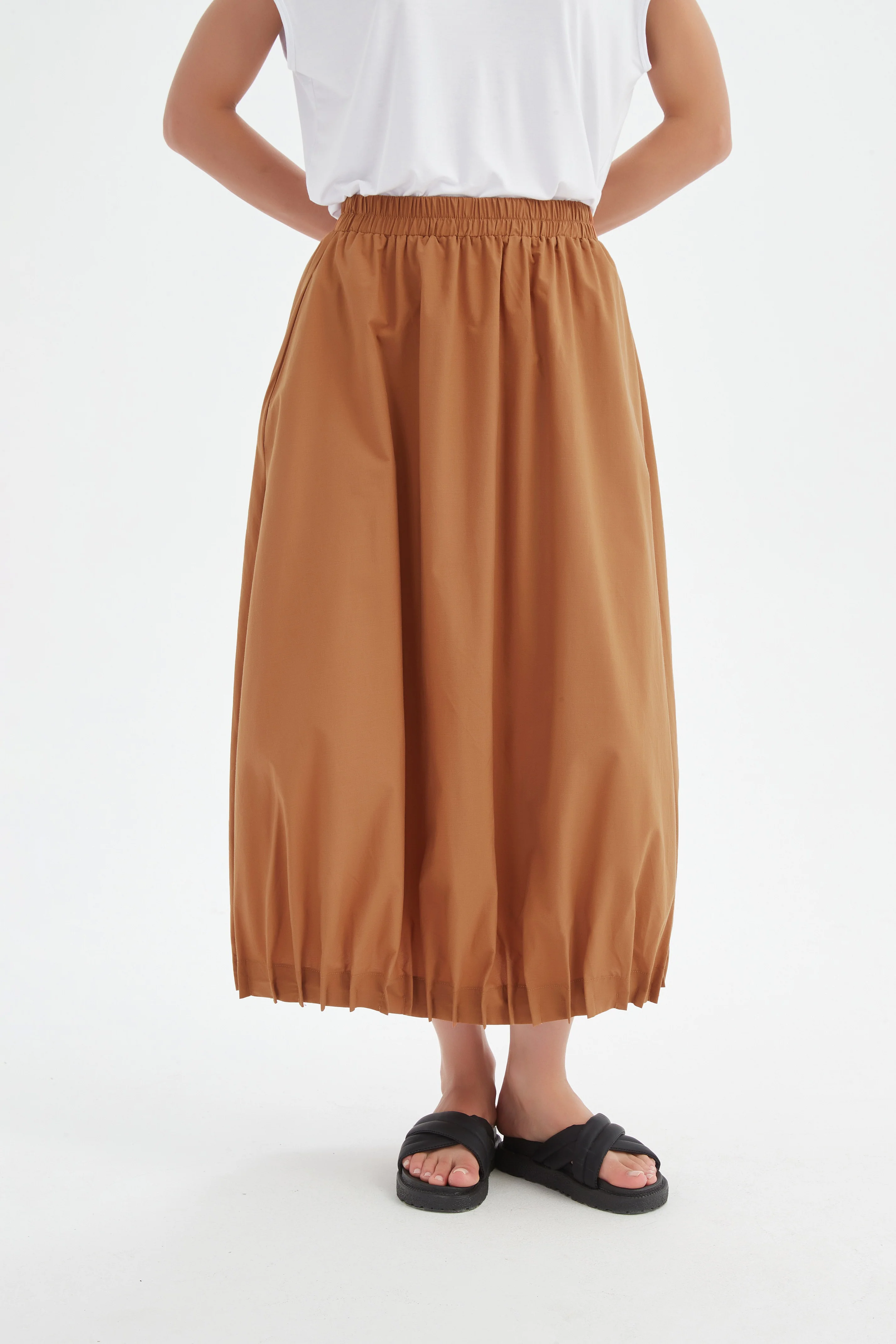 PIN TUCK HEM SKIRT - Image 12