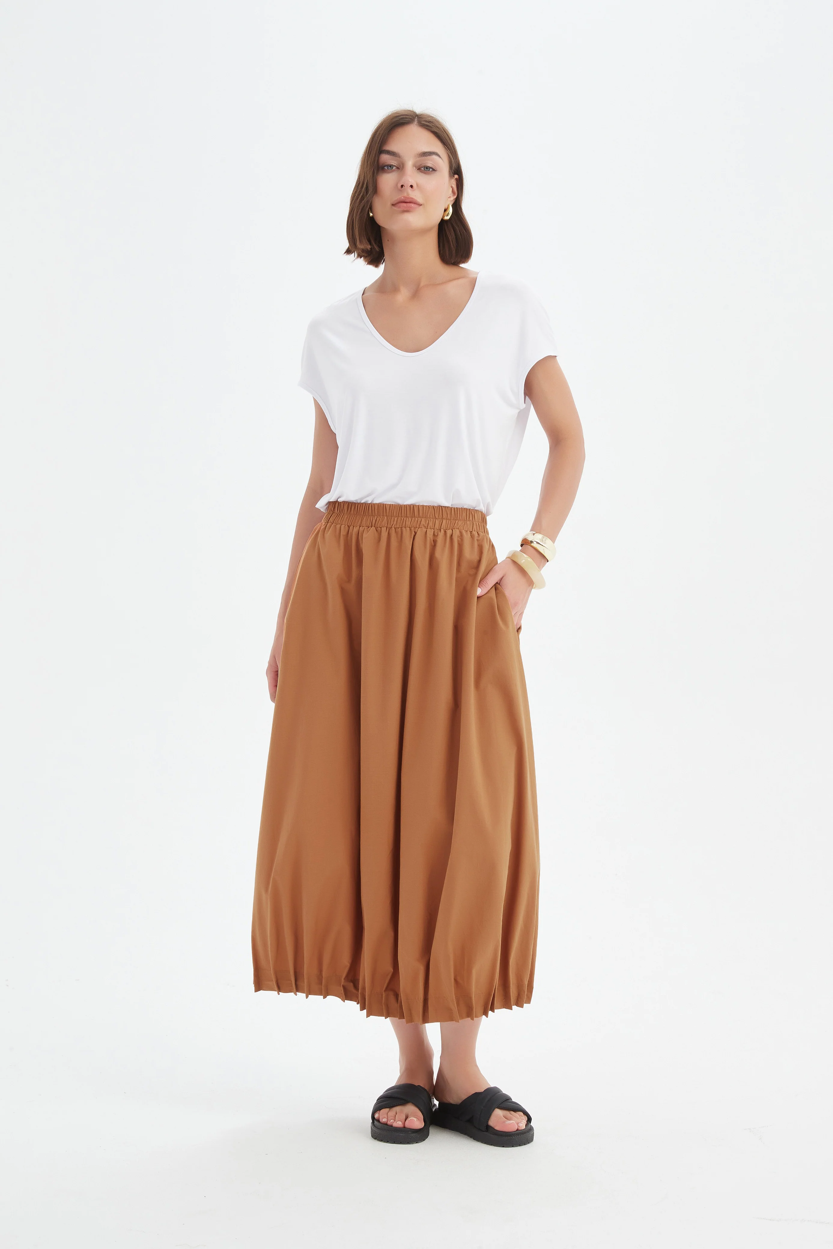 PIN TUCK HEM SKIRT - Image 13