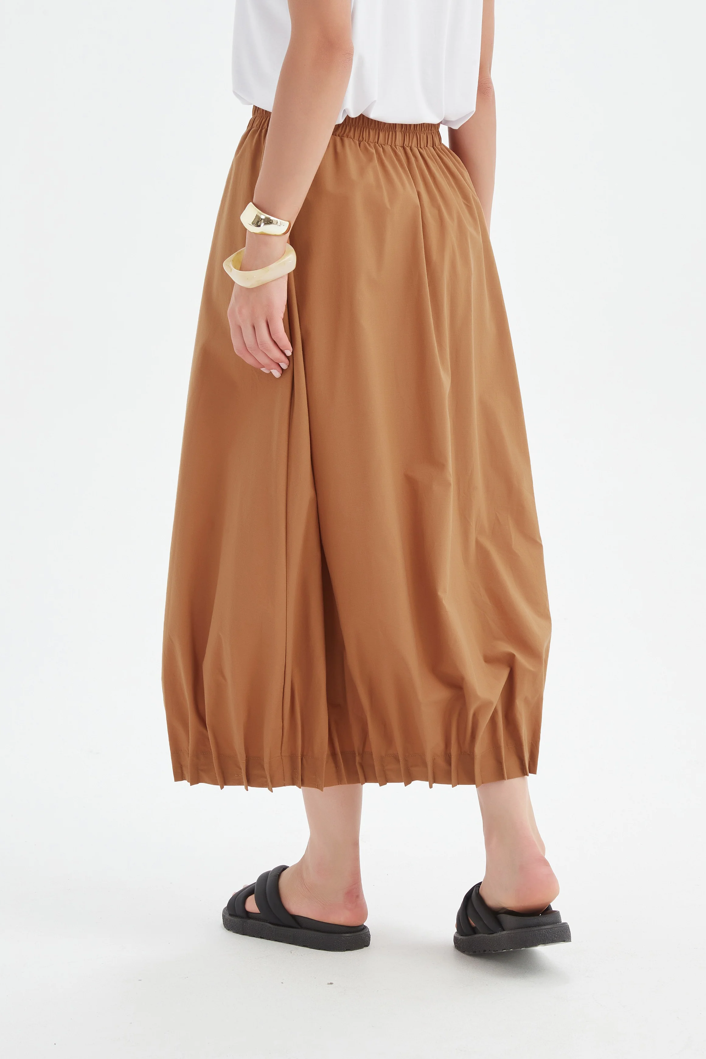 PIN TUCK HEM SKIRT - Image 14