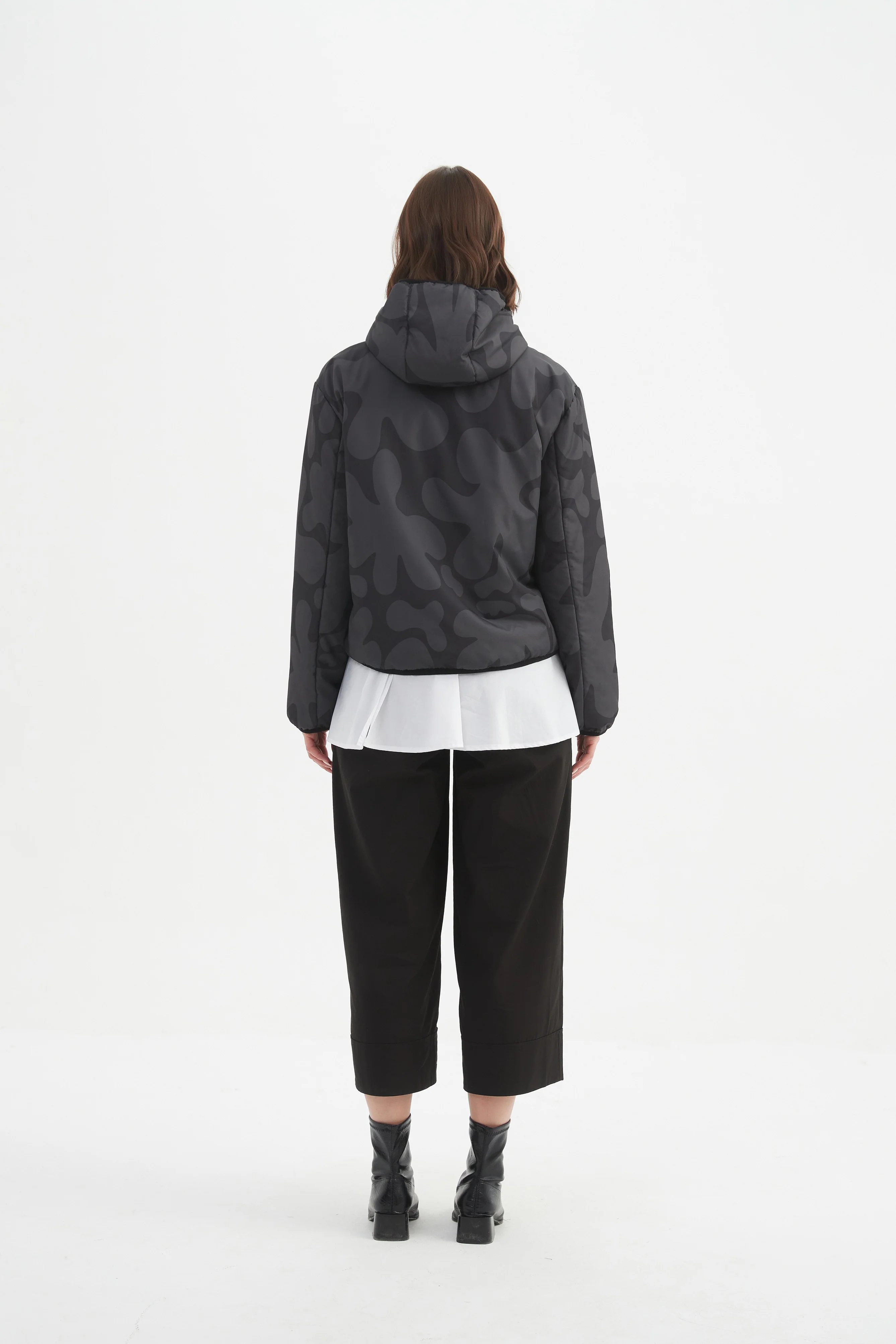 REVERSIBLE PRINT PUFFER JACKET - Image 15