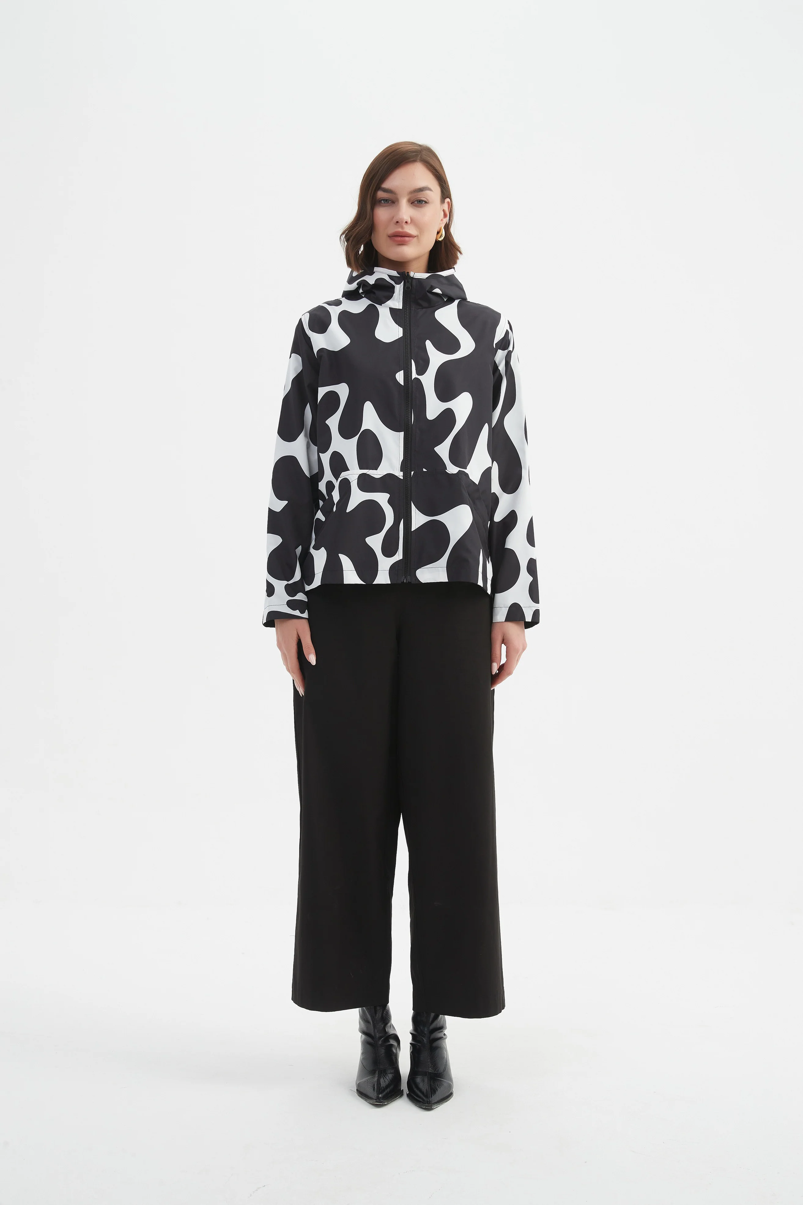 REVERSIBLE PRINT WINDBREAKER - Image 6