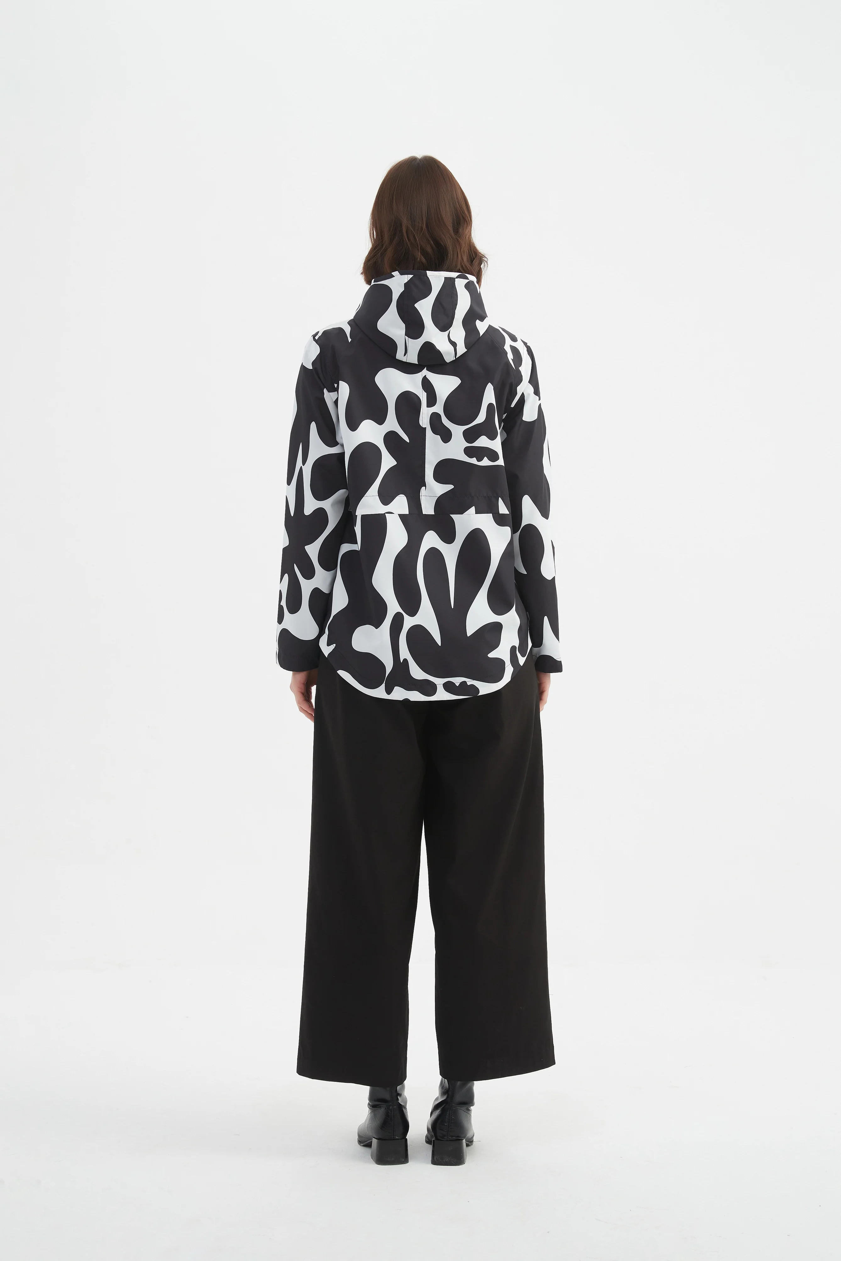 REVERSIBLE PRINT WINDBREAKER - Image 7