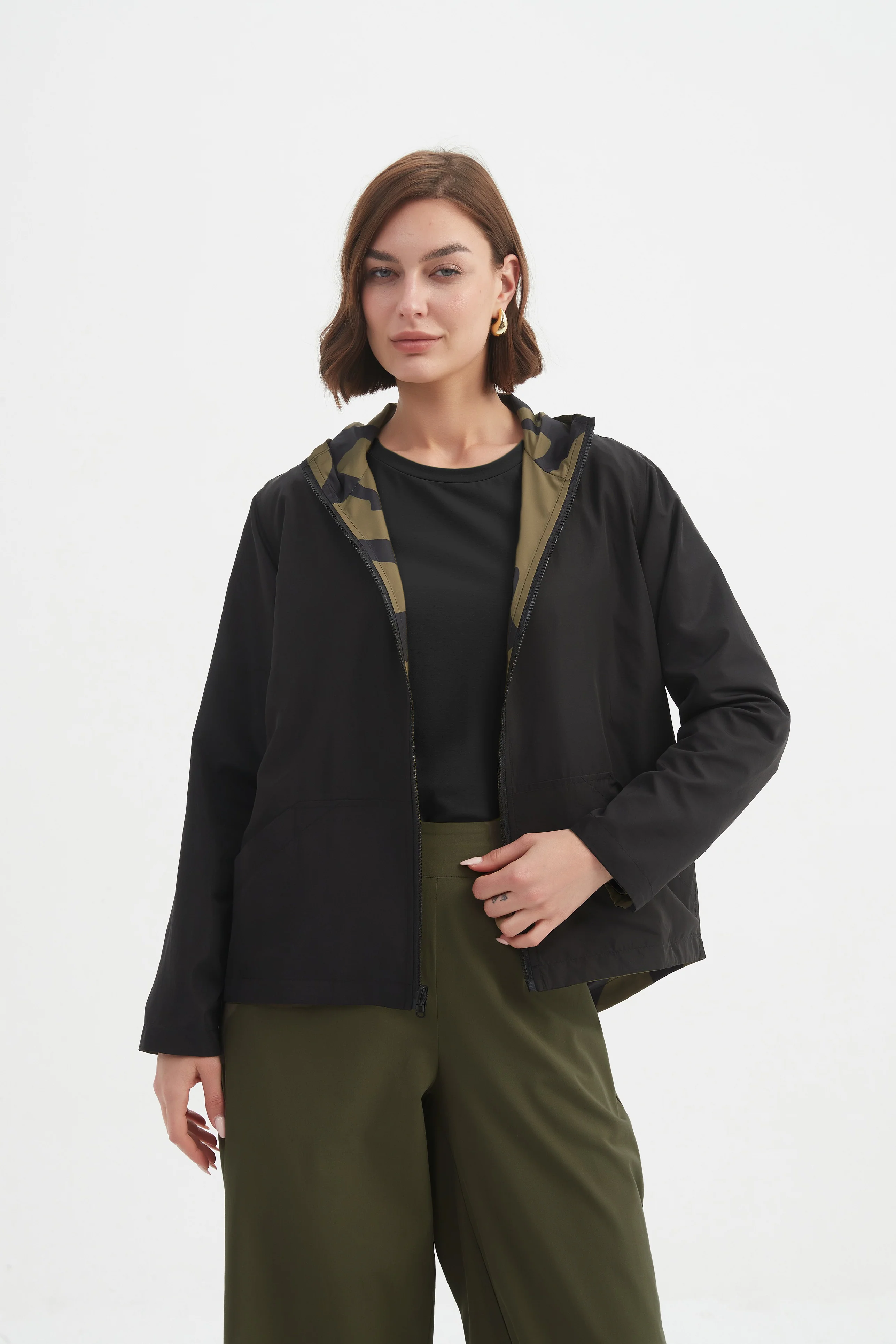REVERSIBLE PRINT WINDBREAKER - Image 9