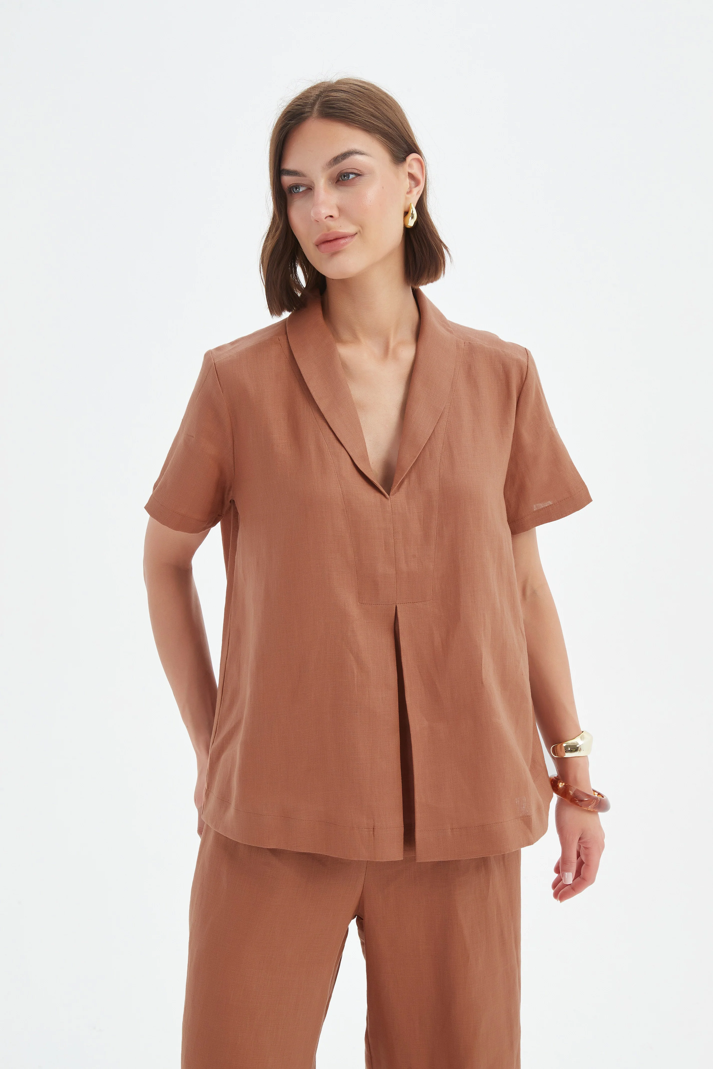 SHAWL COLLAR PLEAT TOP - Image 2