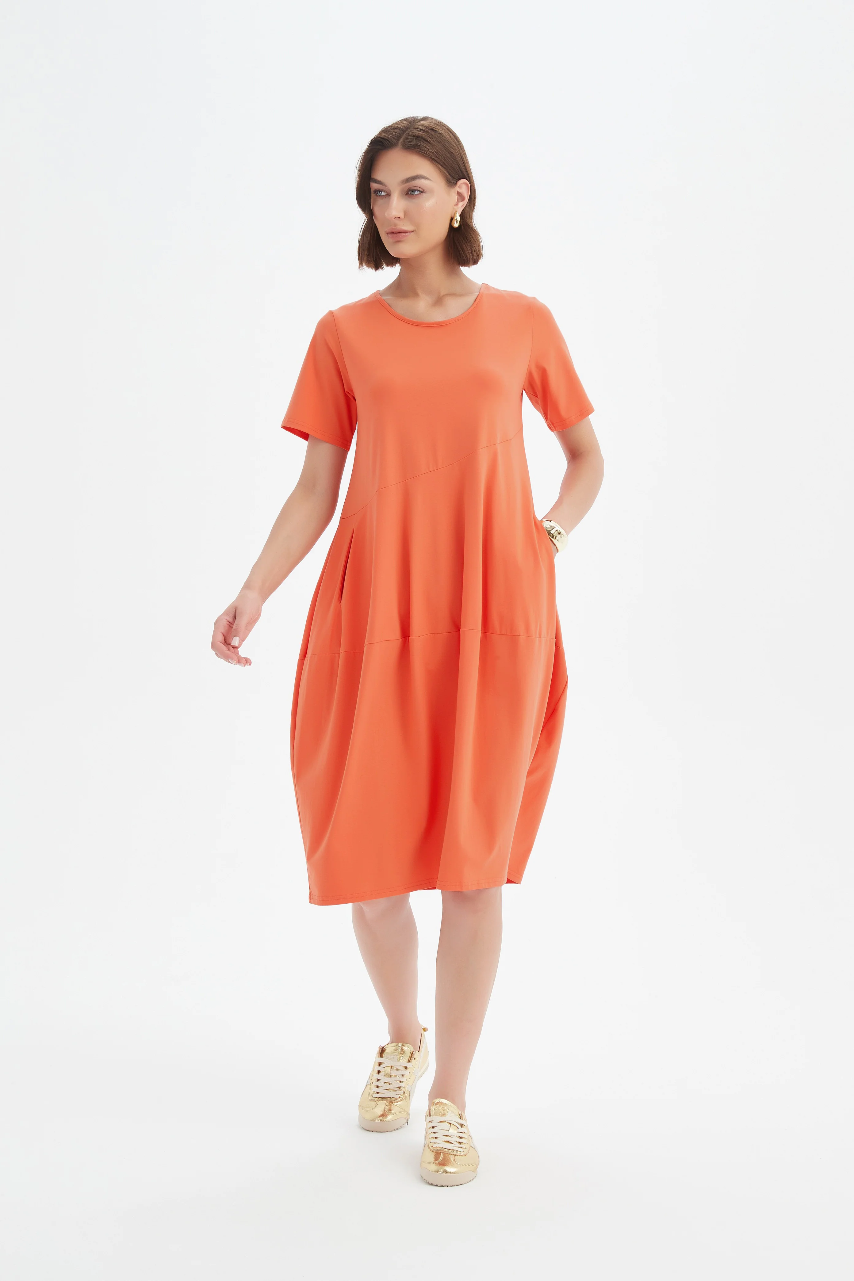 SHORT SLEEVE DIAGONAL SEAM DRESS - Image 13