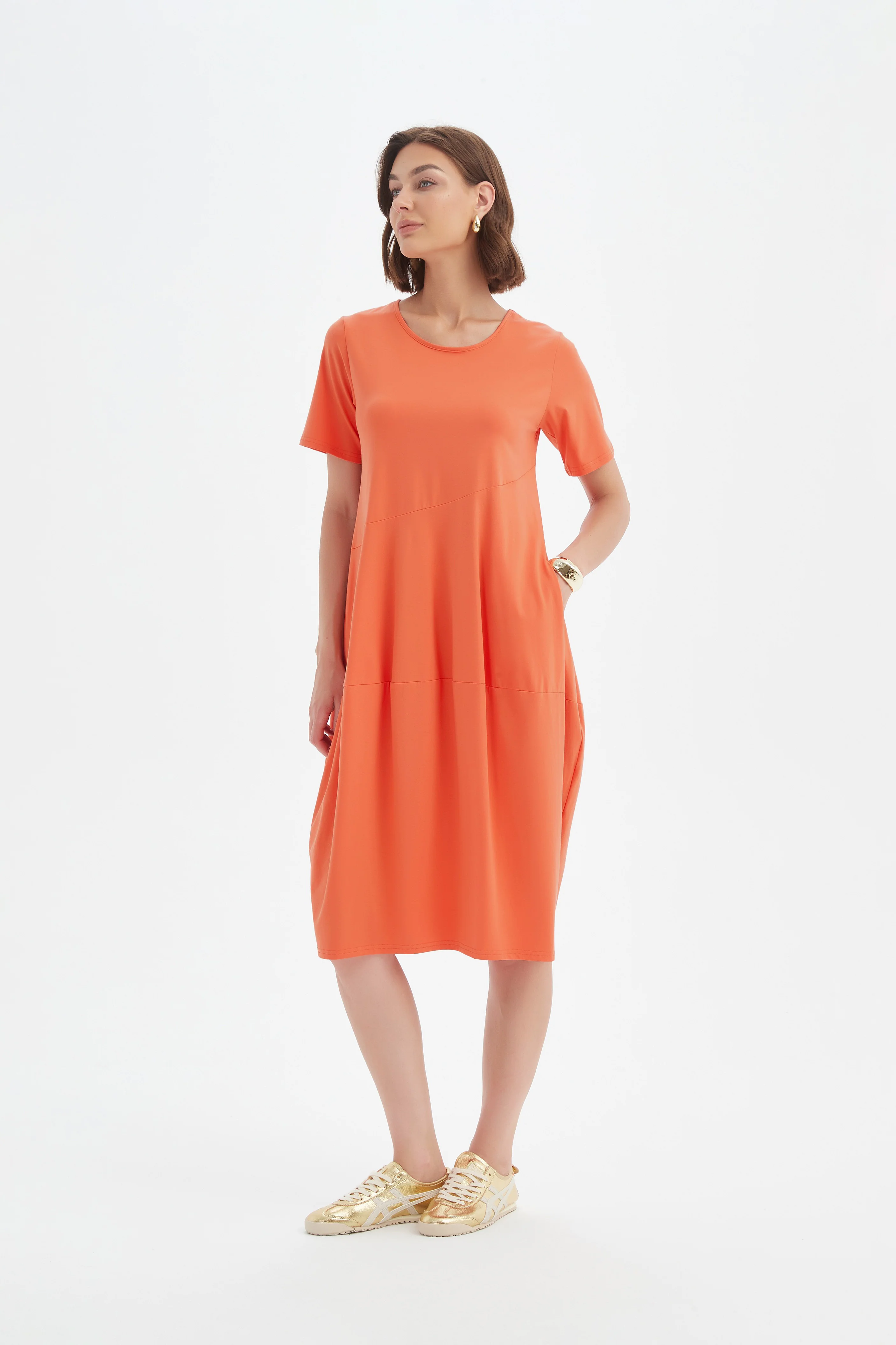 SHORT SLEEVE DIAGONAL SEAM DRESS - Image 14