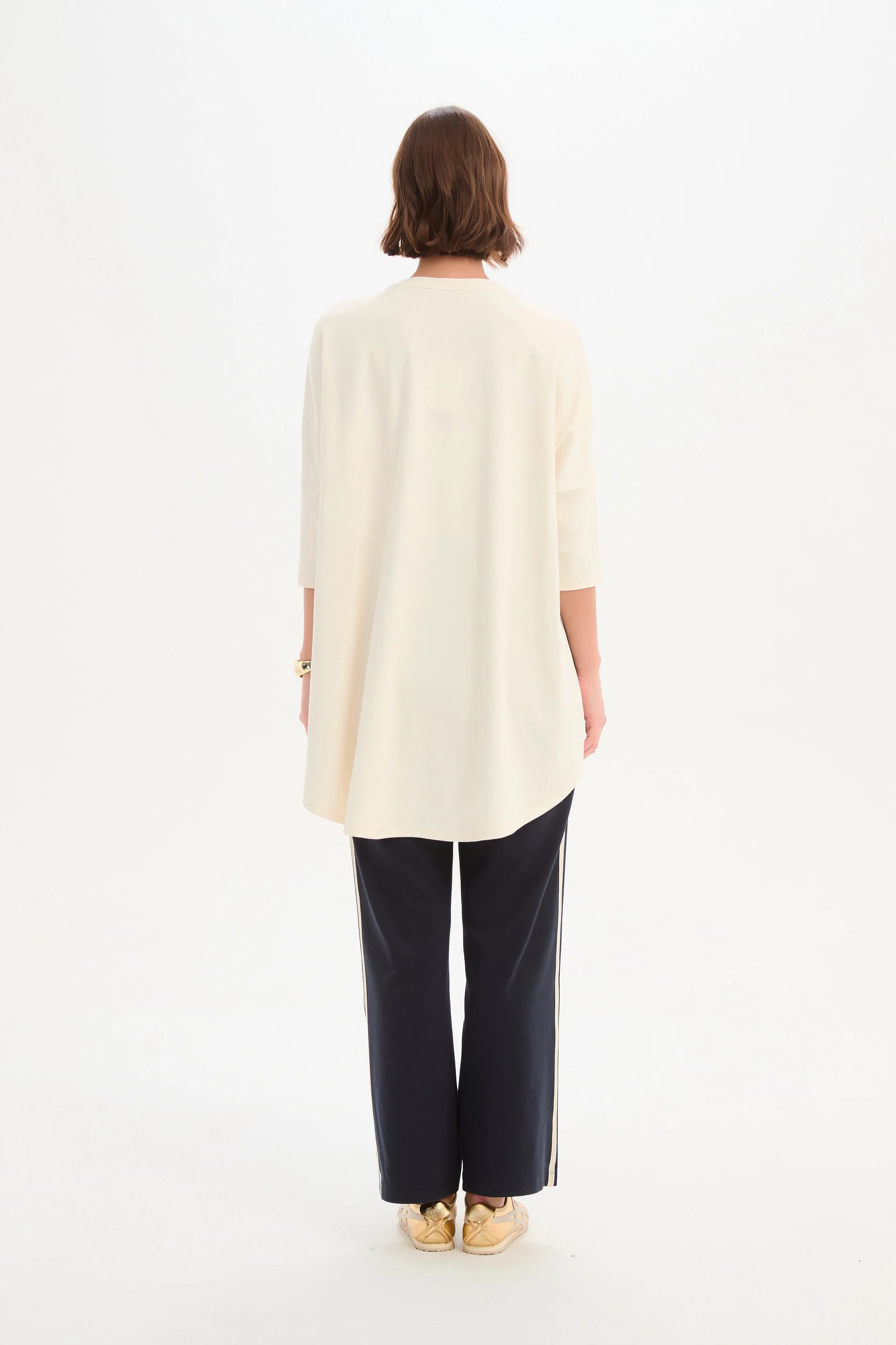 STRIPE FRONT 3/4 SLEEVE TEE - Image 10