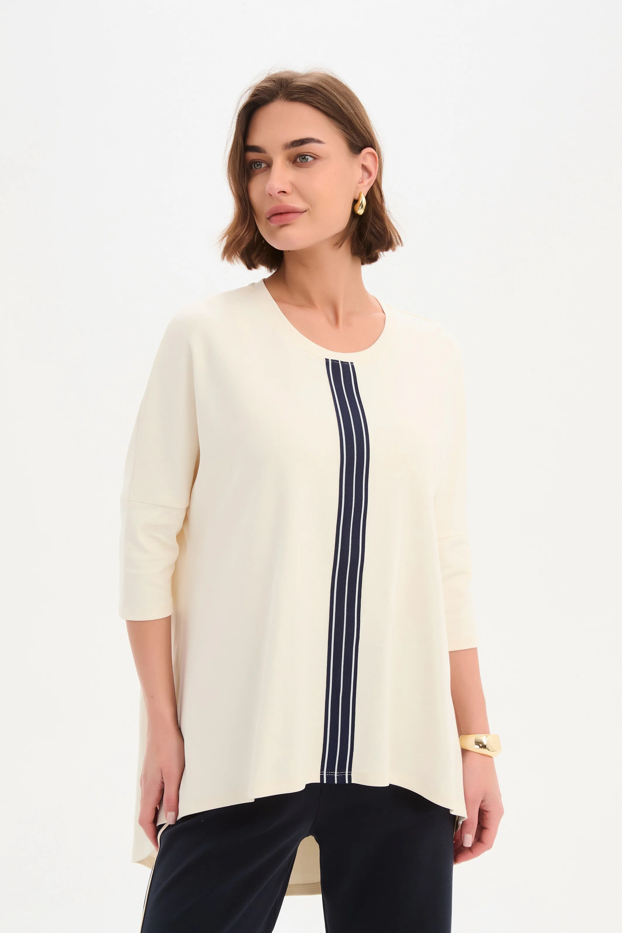 STRIPE FRONT 3/4 SLEEVE TEE - Image 7