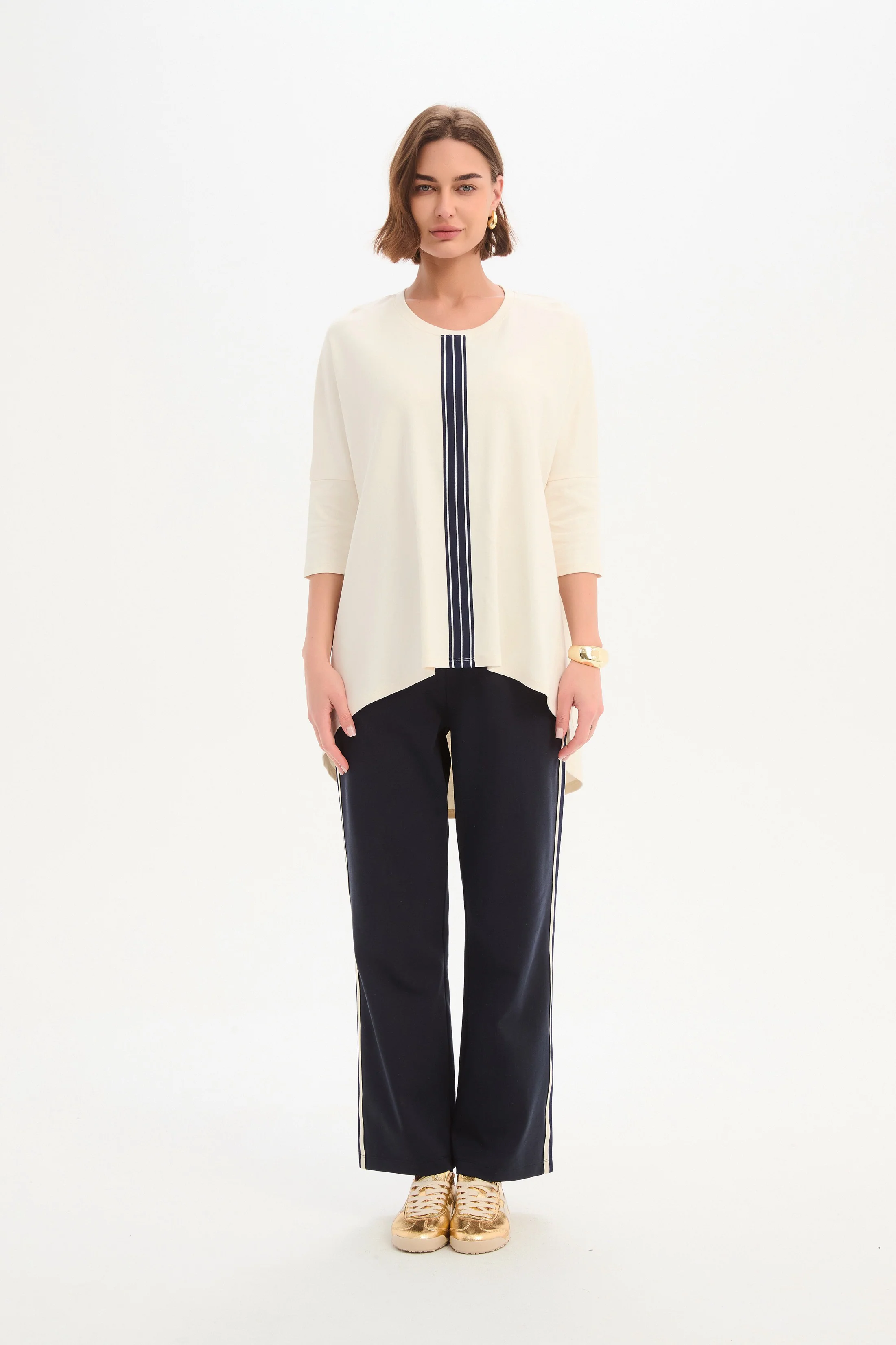 STRIPE FRONT 3/4 SLEEVE TEE - Image 9