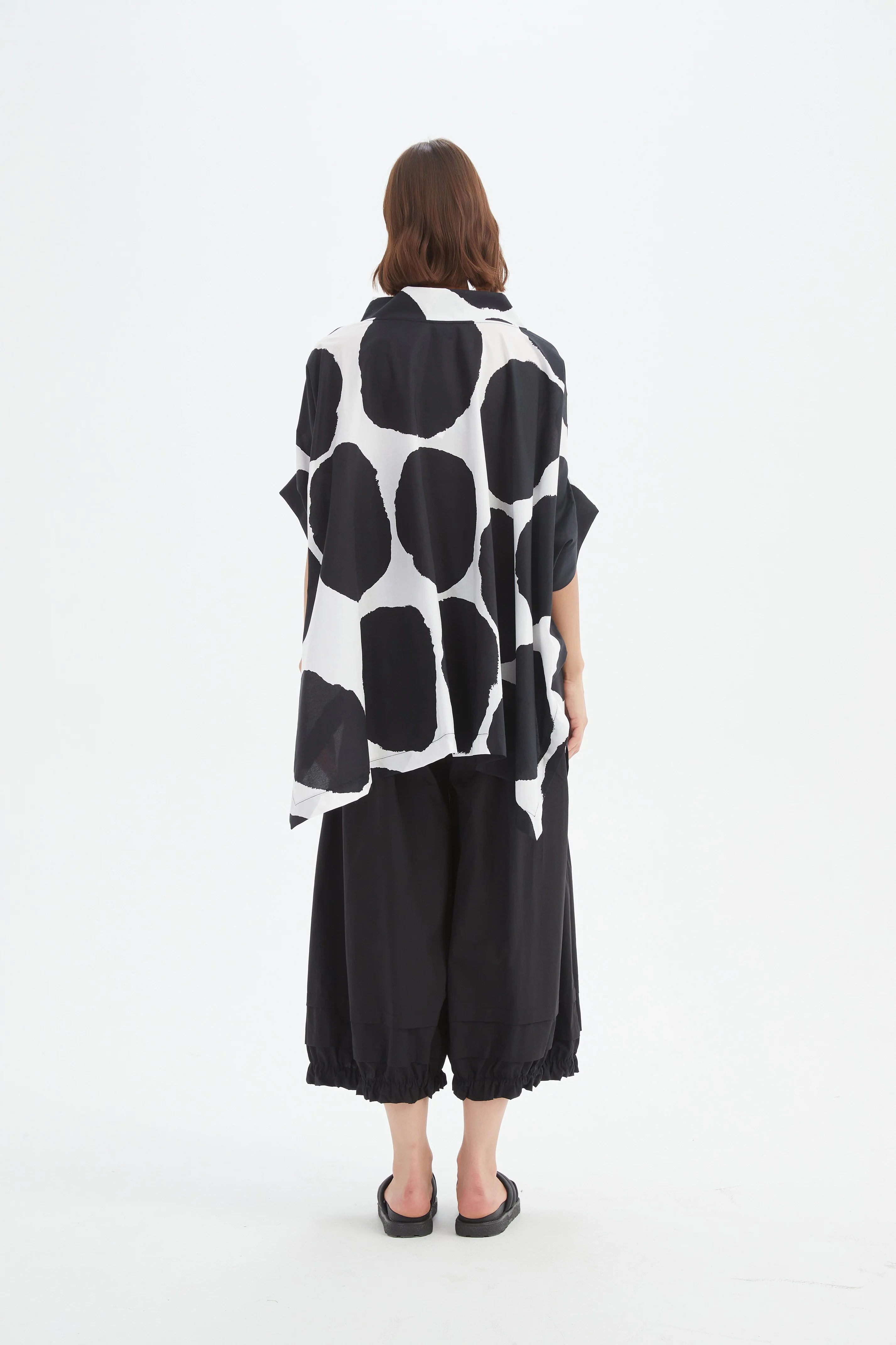 STRUCTURED NECK PRINT TUNIC - Image 13
