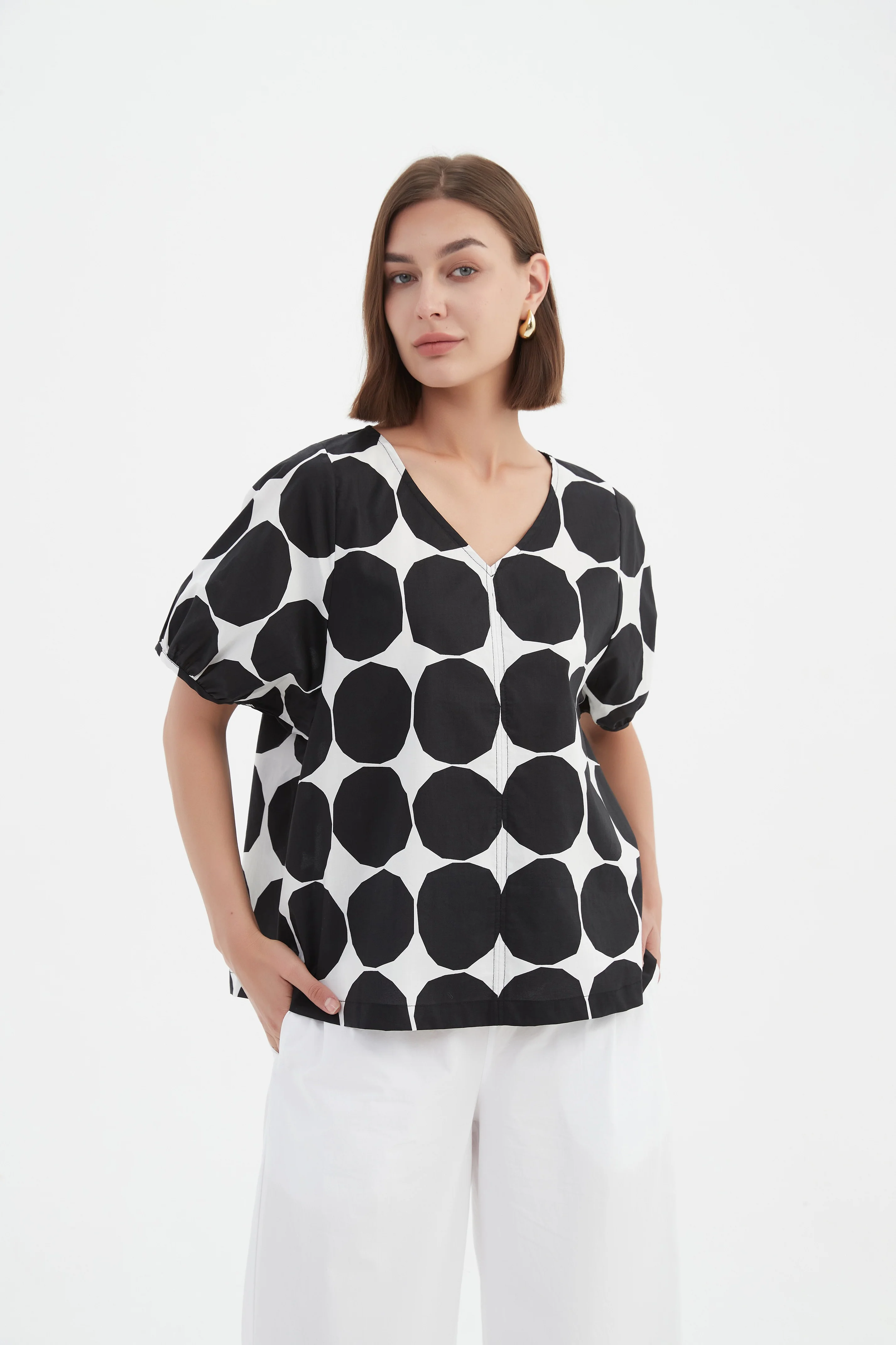 V NECK BISHOP SLEEVE POPLIN TOP - Image 11