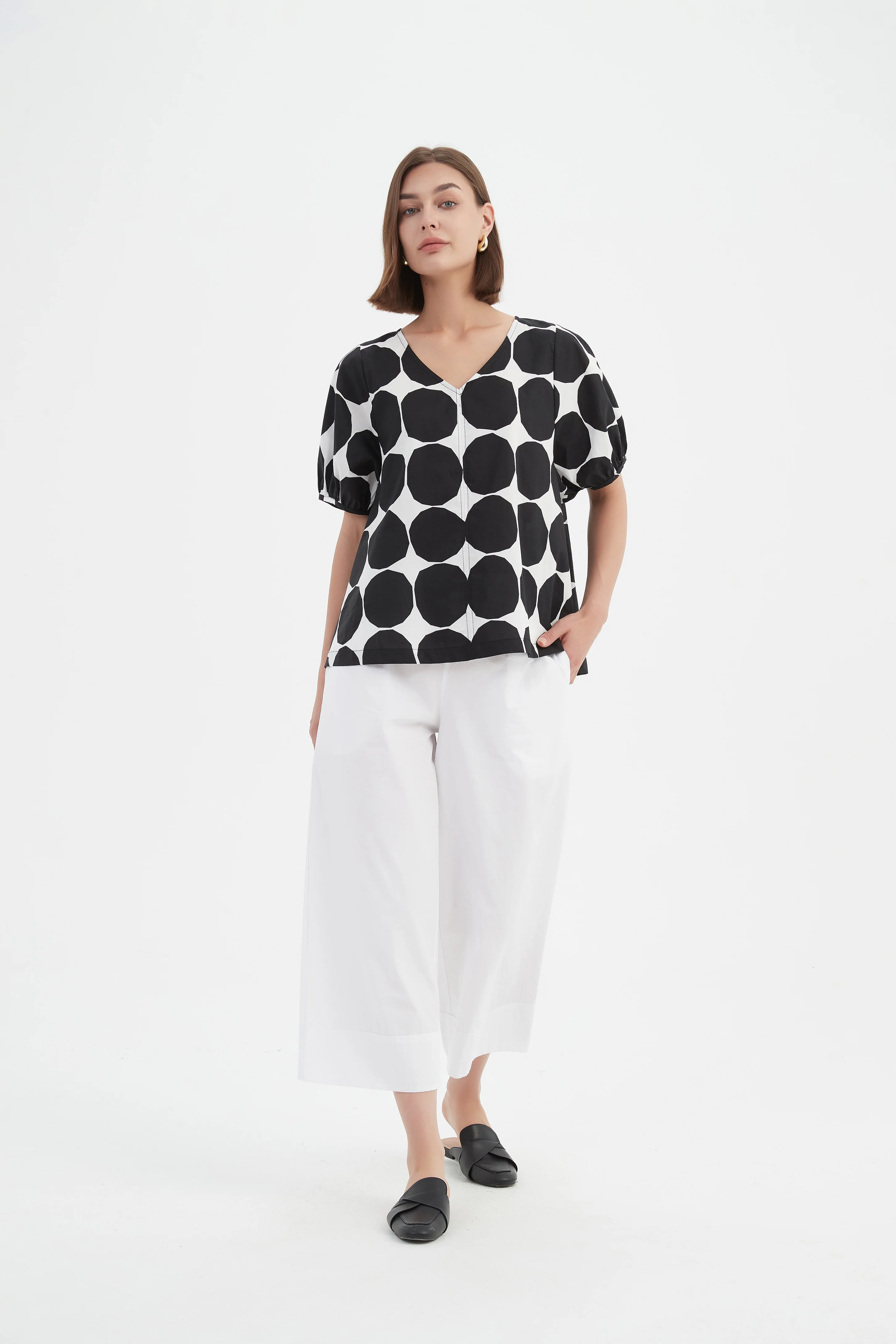 V NECK BISHOP SLEEVE POPLIN TOP - Image 13