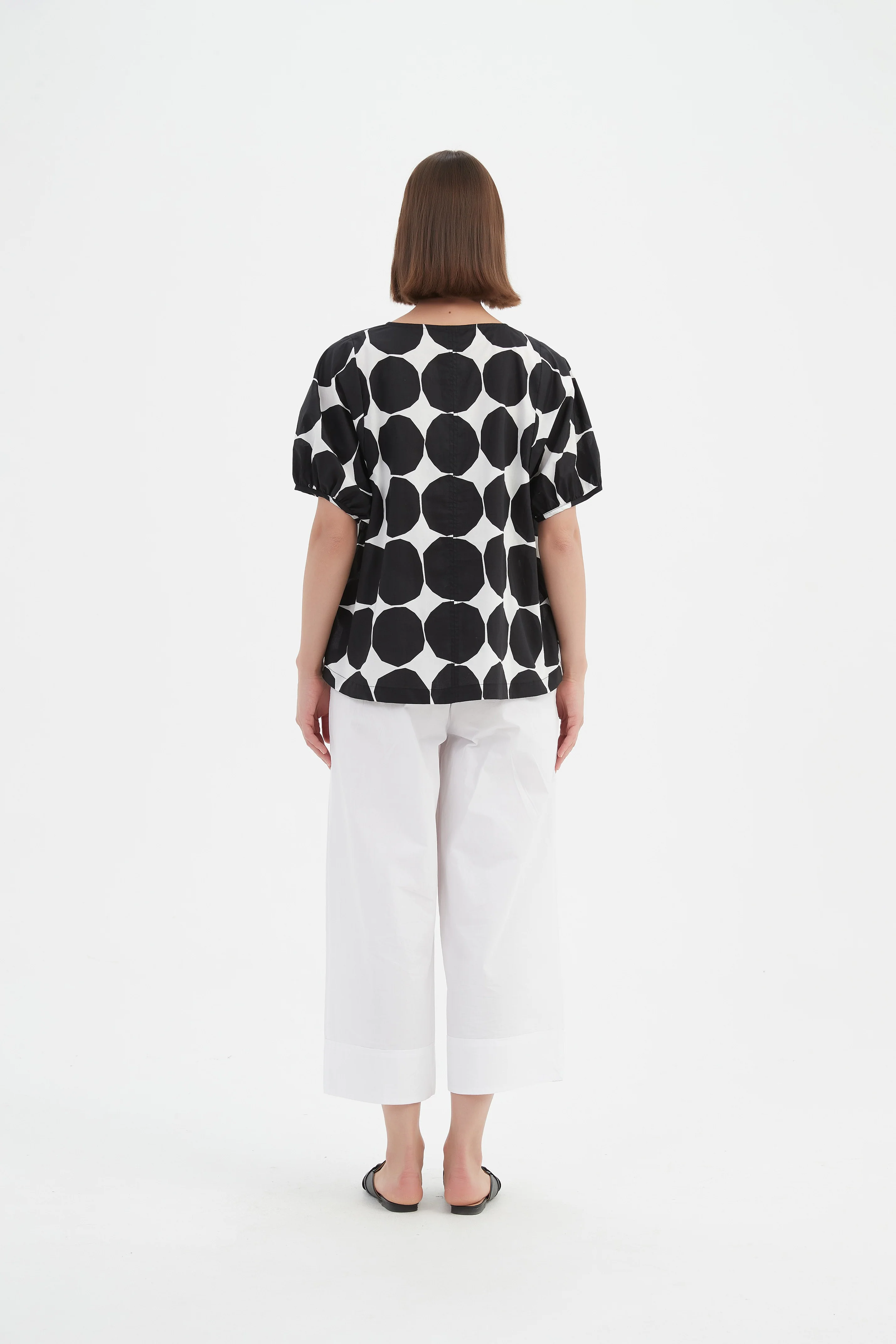 V NECK BISHOP SLEEVE POPLIN TOP - Image 15