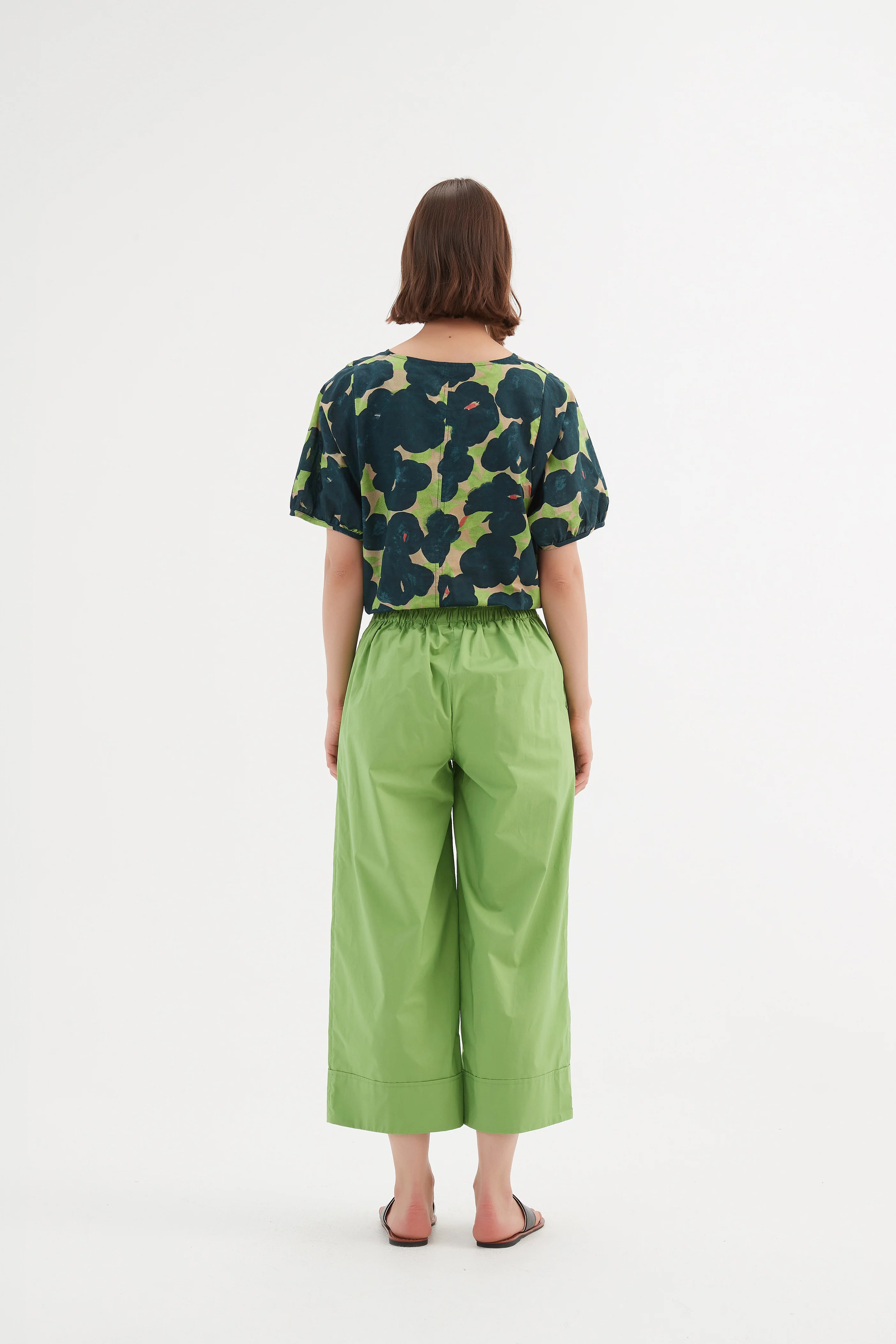 V NECK BISHOP SLEEVE POPLIN TOP - Image 26