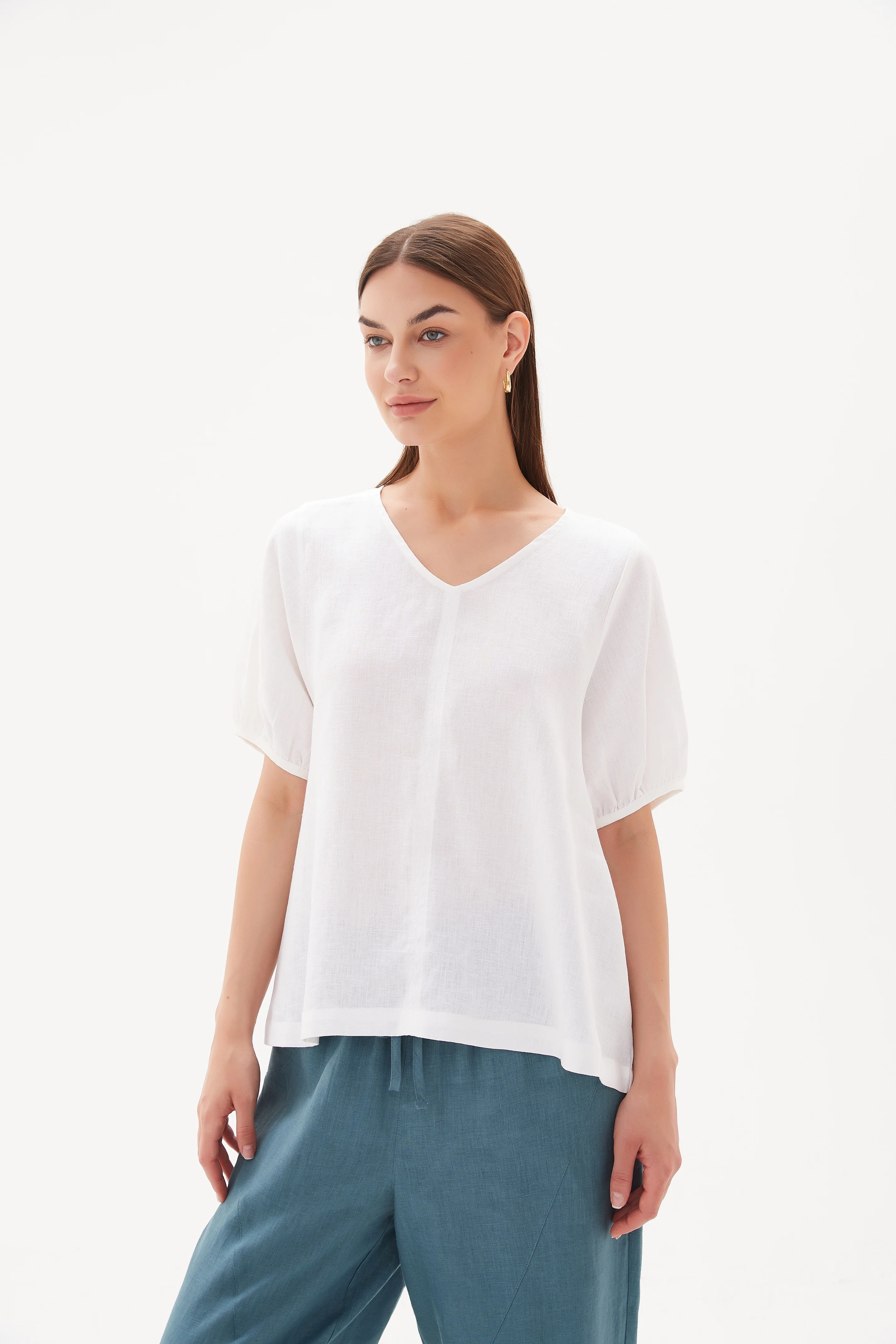 V NECK BISHOP SLEEVE TOP - Image 13