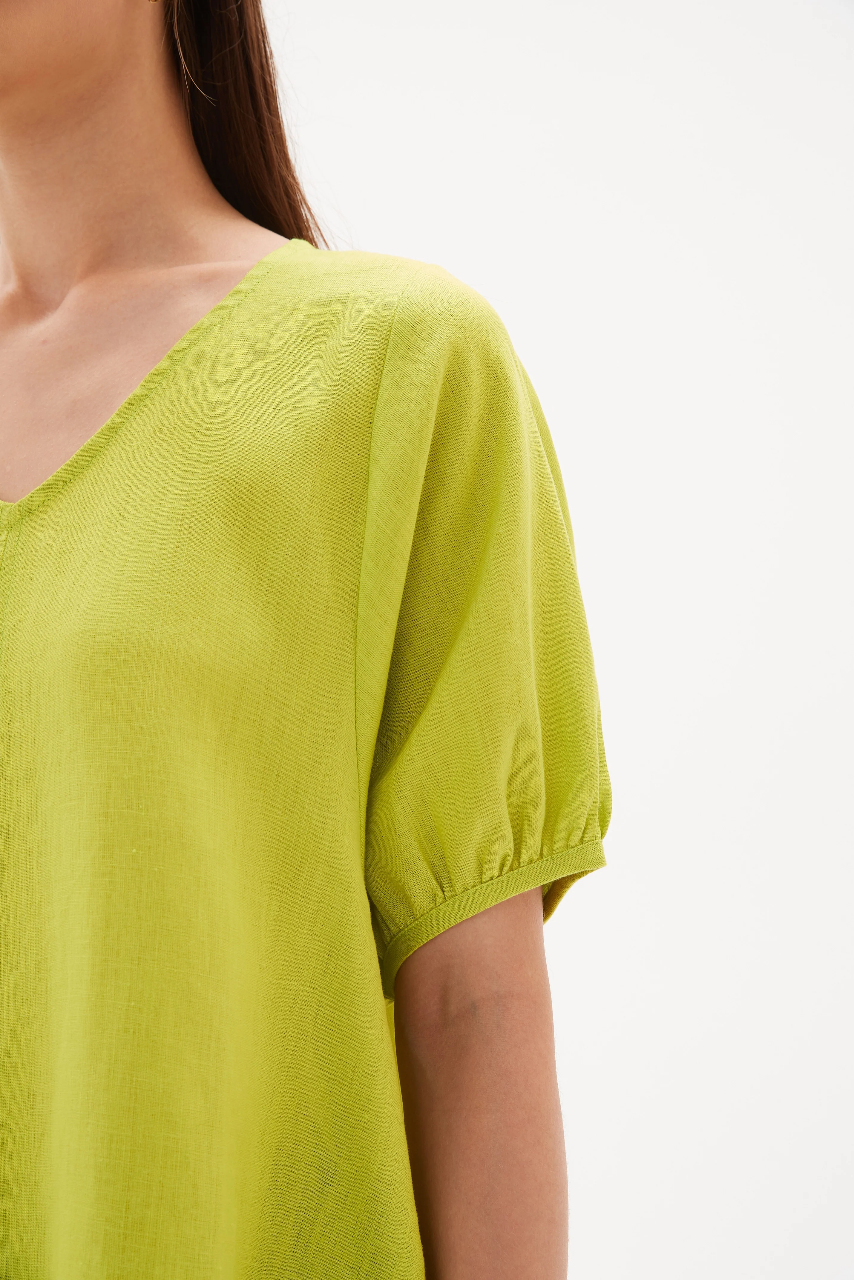 V NECK BISHOP SLEEVE TOP - Image 40
